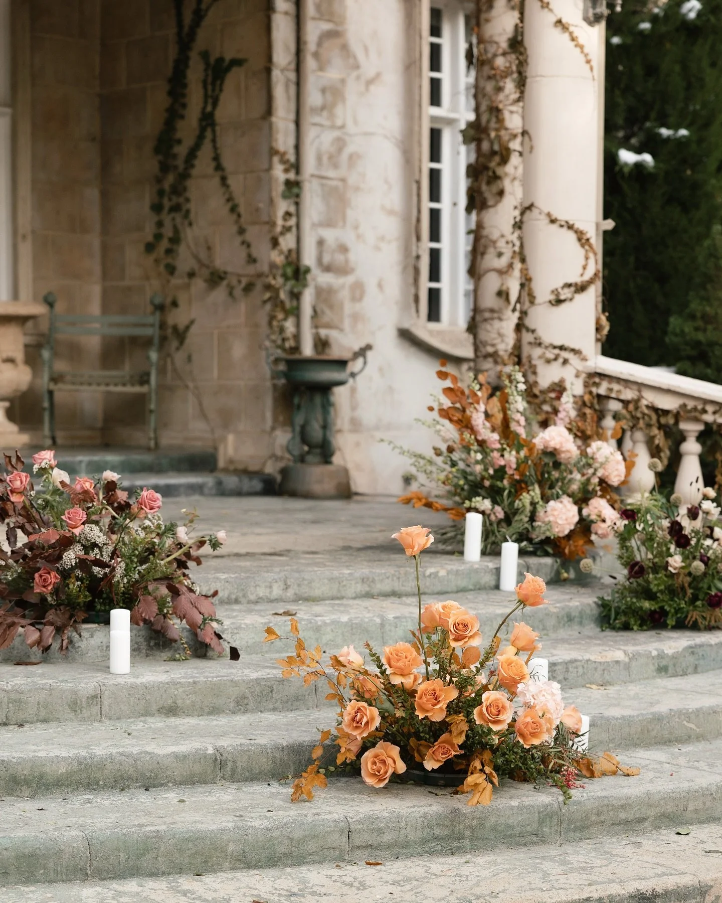 Dreamy details at La Caille Chateau🕊️

Photos by the talented @bethmacphoto 

Hosts: @bethmacphoto &amp; @lundynalexisphoto 
Venue: @lacailleutah 
Florals: @flowersbyemmie 
Model: @kayleibirrell 
Gowns: @reneeatelierbridal 
Rentals: @allouteventrent