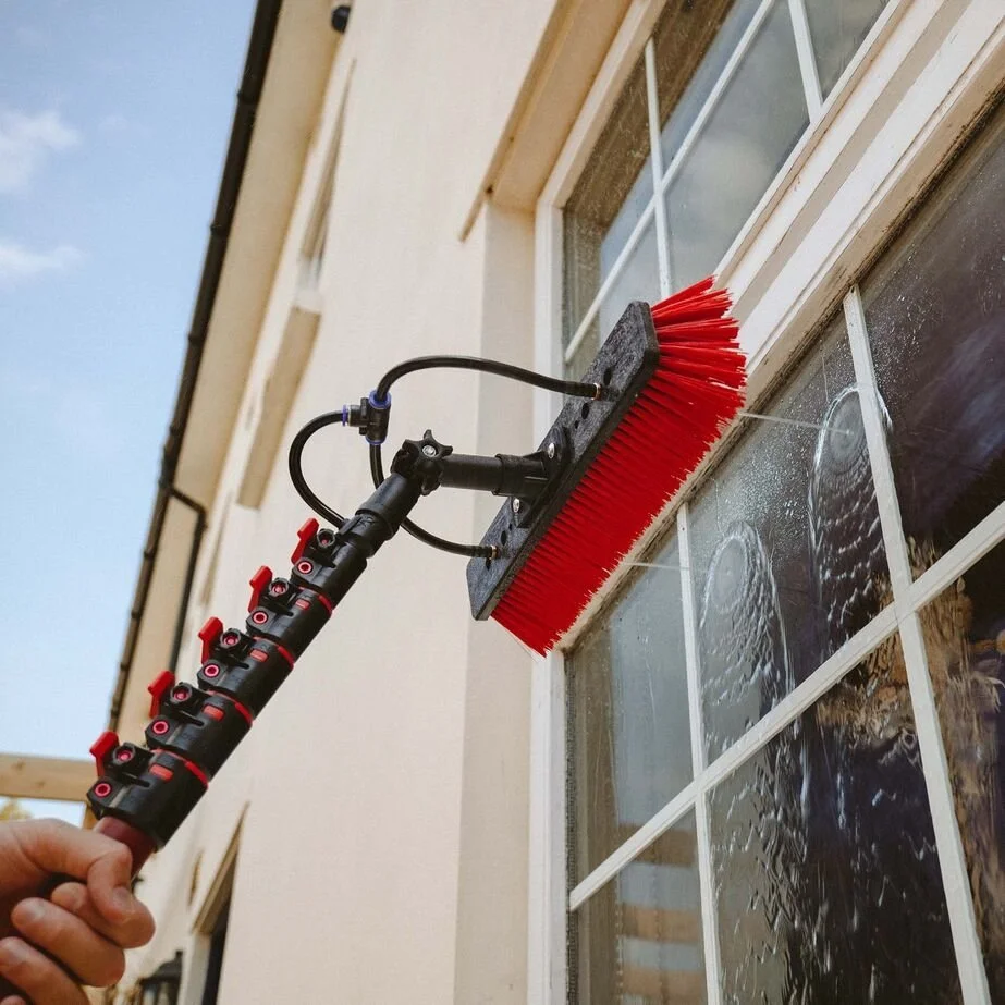 window cleaning by km glazing in kent