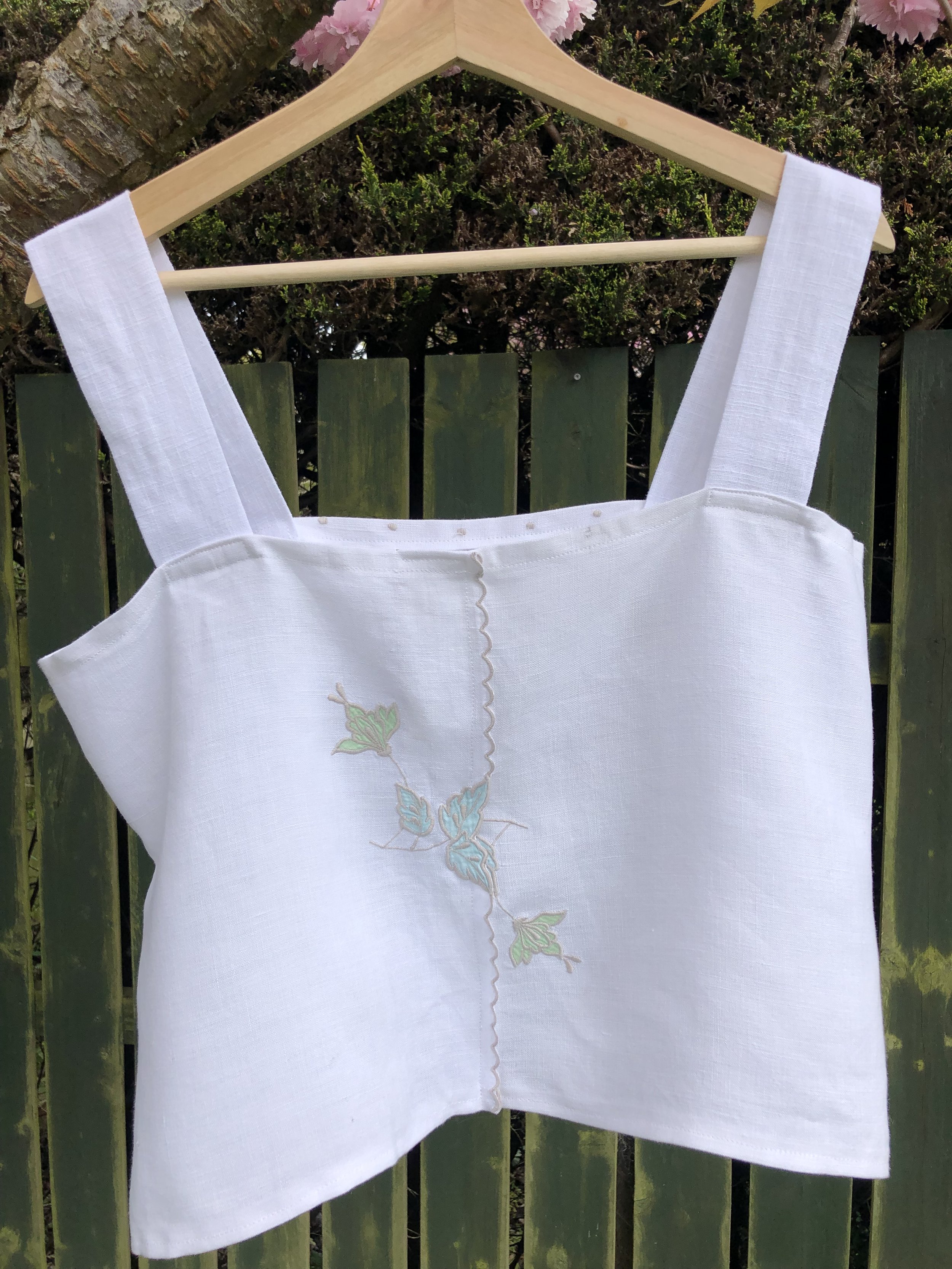Repurposed Vintage Tablecloth Top, Green Applique. A bespoke top which has been handmade from a repurposed vintage tablecloth with green applique detail.
