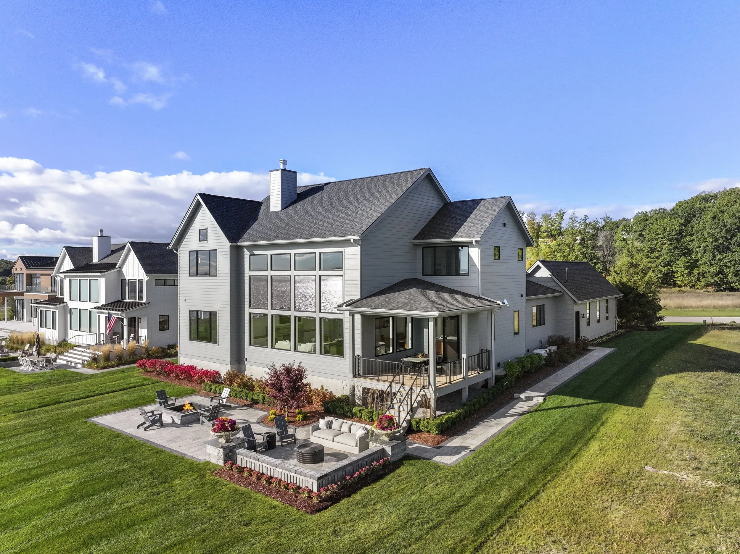 15772 Waters Edge9.JPG