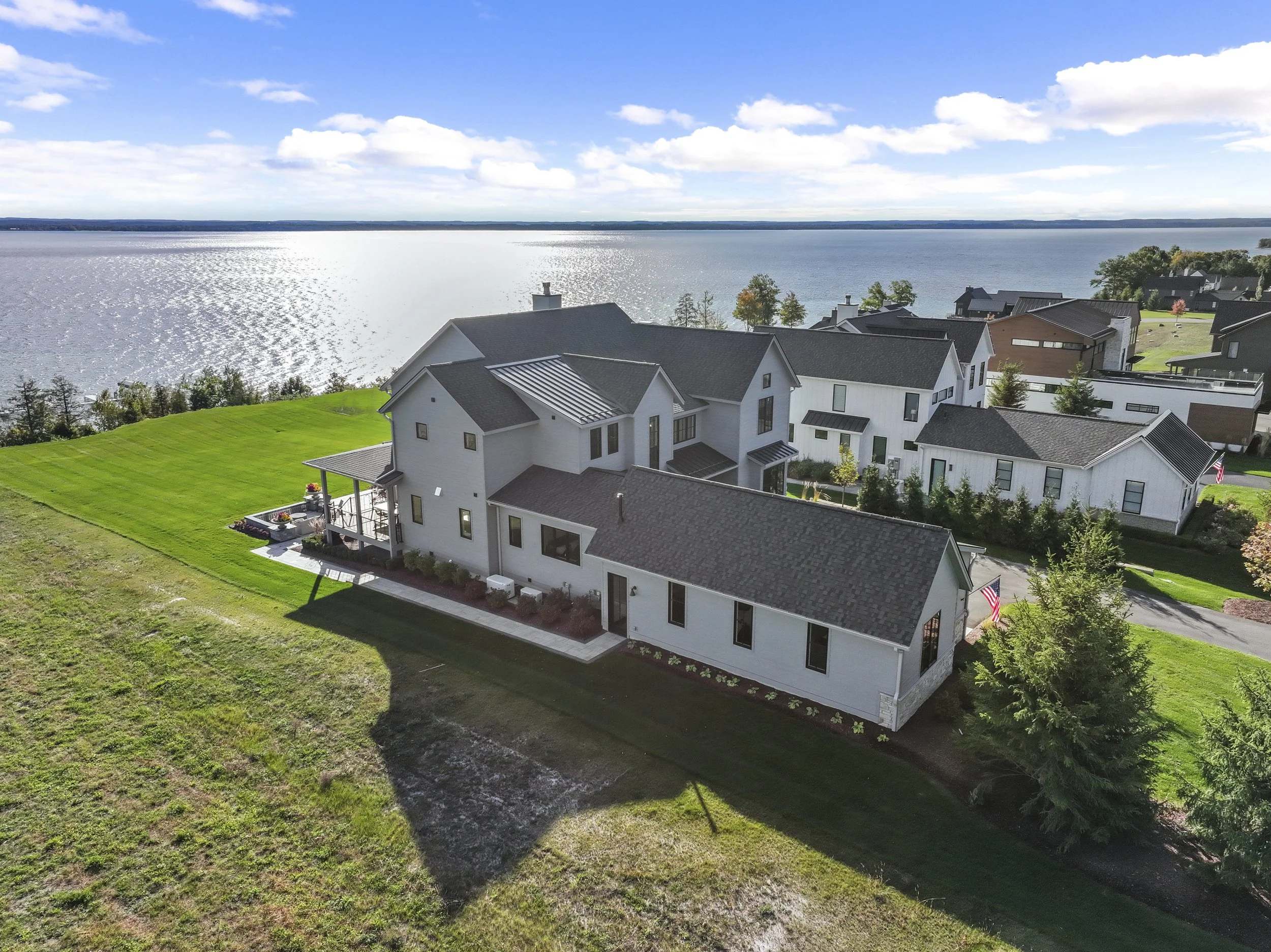 15772 Waters Edge10.JPG