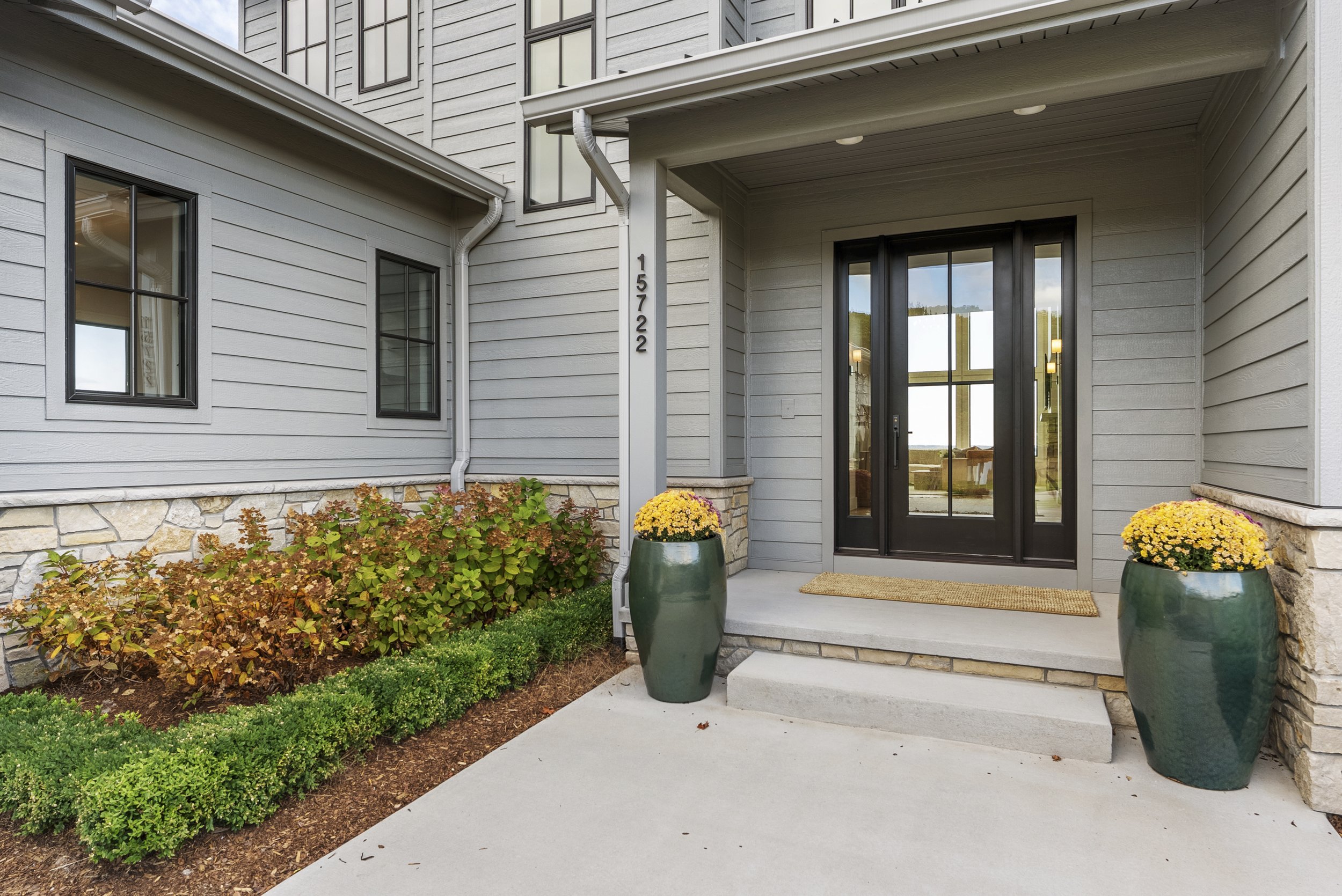 15772 Waters Edge90.JPG