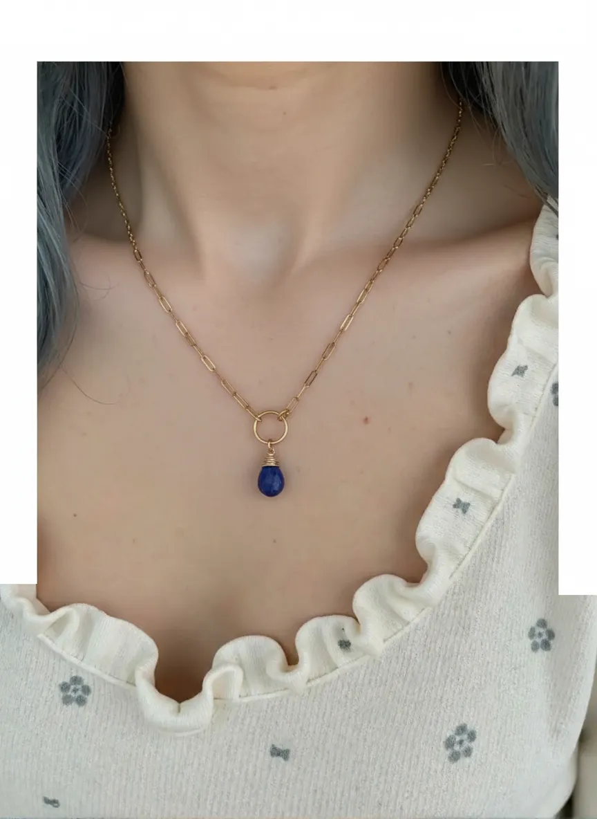 lapis nyx on gold model.png