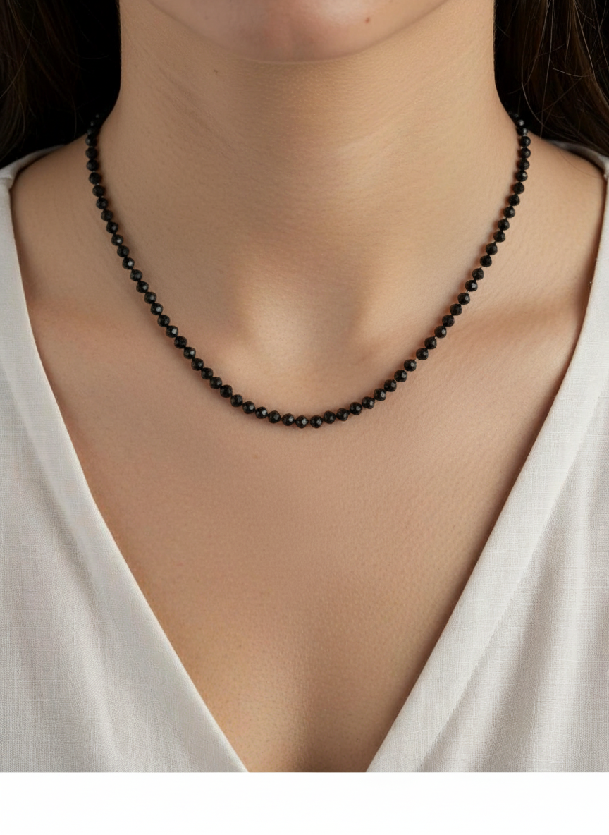 onyx flora on model .png