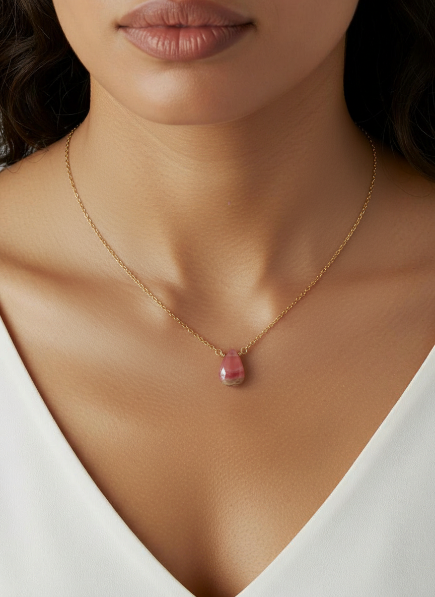 rhodo on neck gold.png