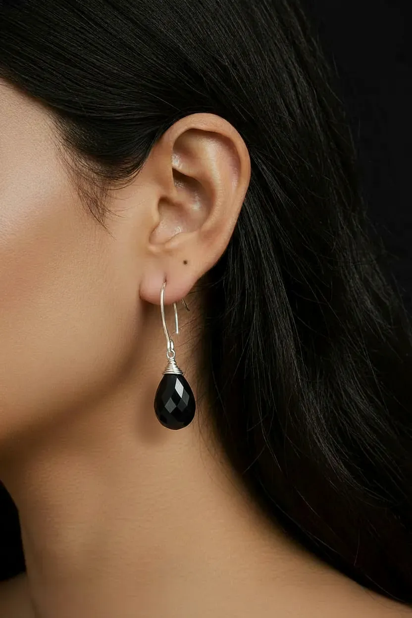 onyx on model silver.png