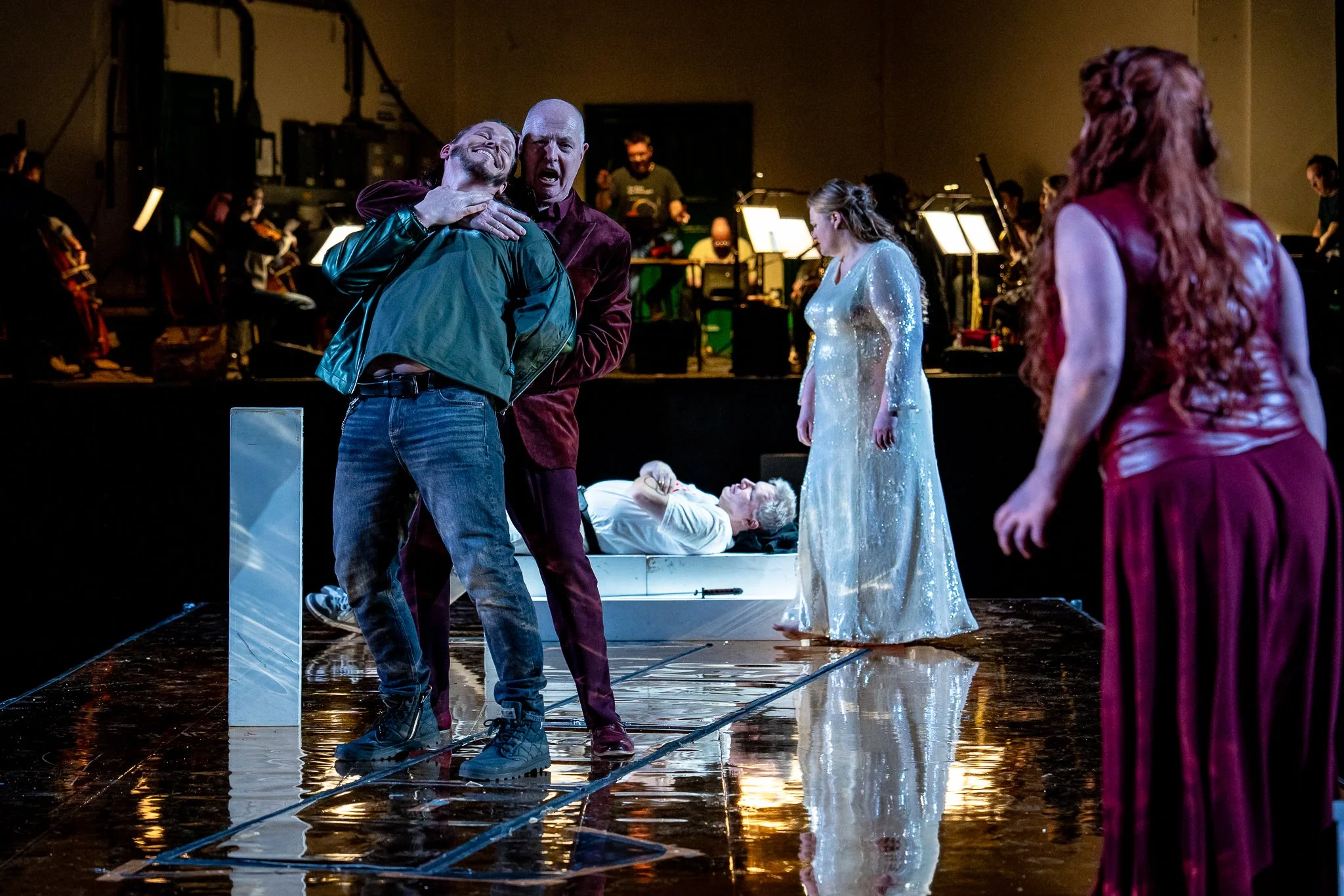 Web-RegentsOpera-Götterdämmerung-CreditSteveGregson-254.jpg