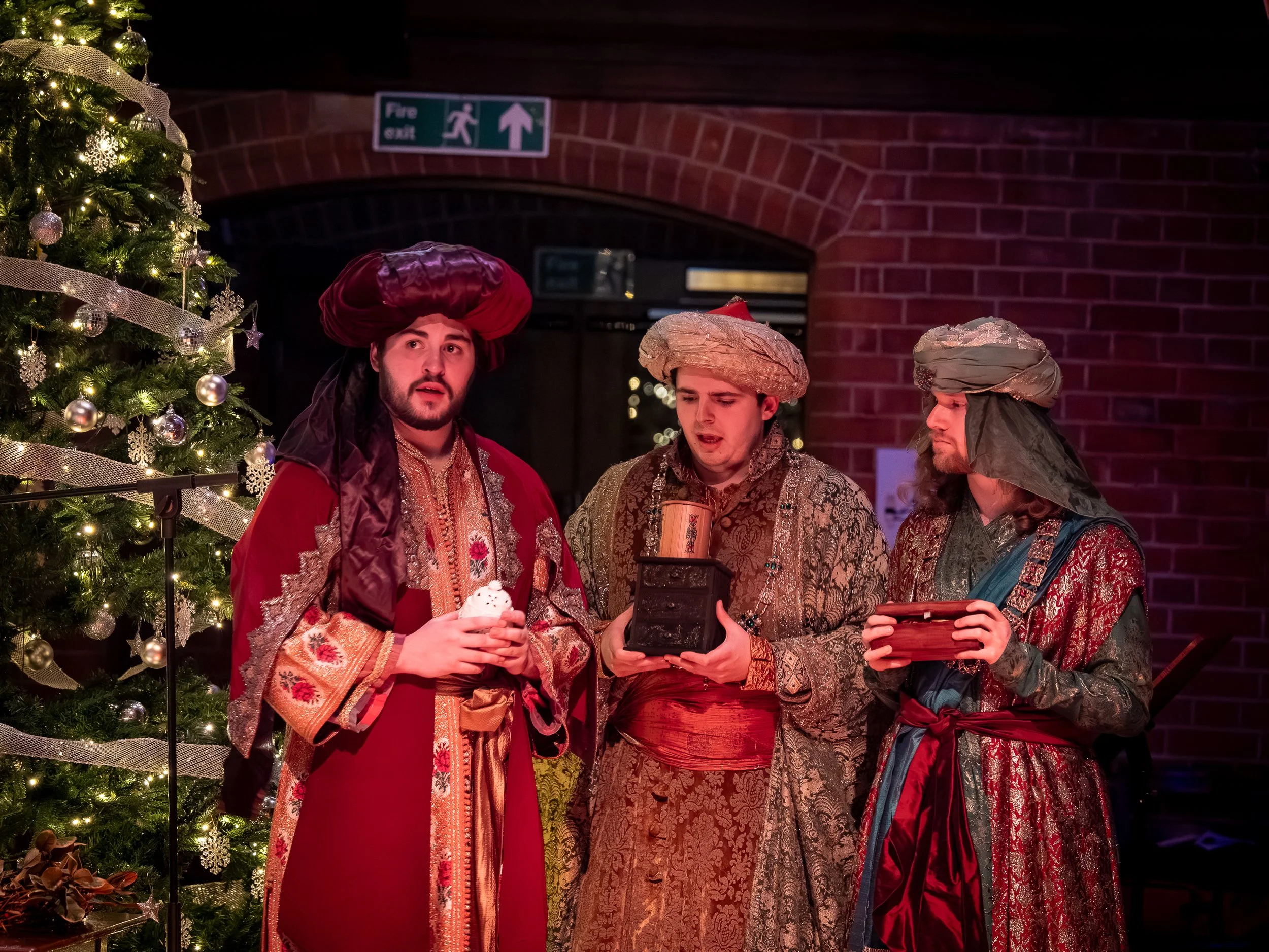 202512_PFD4864-southall-xmas-opera-139 - Copy.jpg