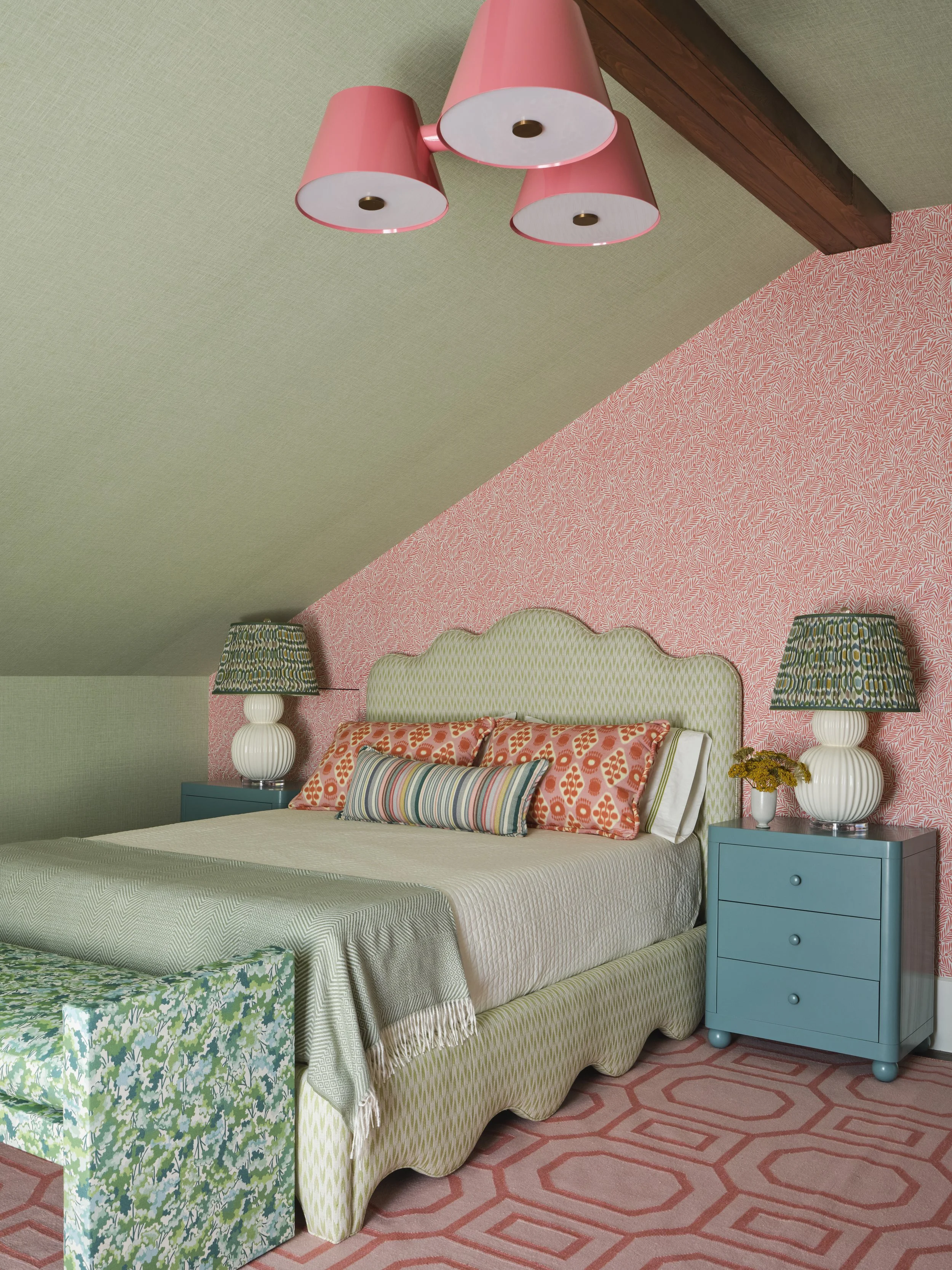 74 - Cottage Bedroom2.jpeg