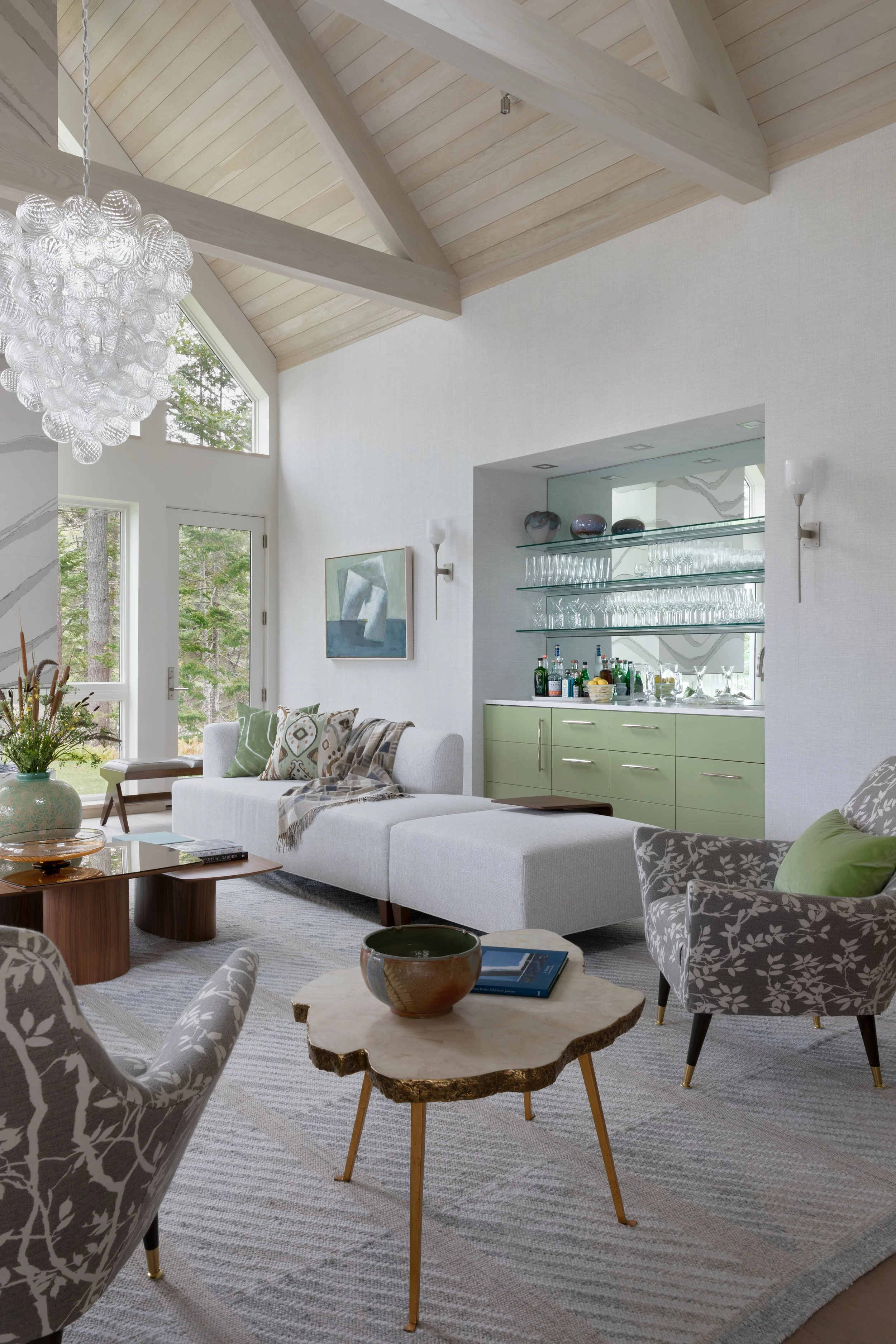 built in bar cabinet with open glass shelves for modern living room design