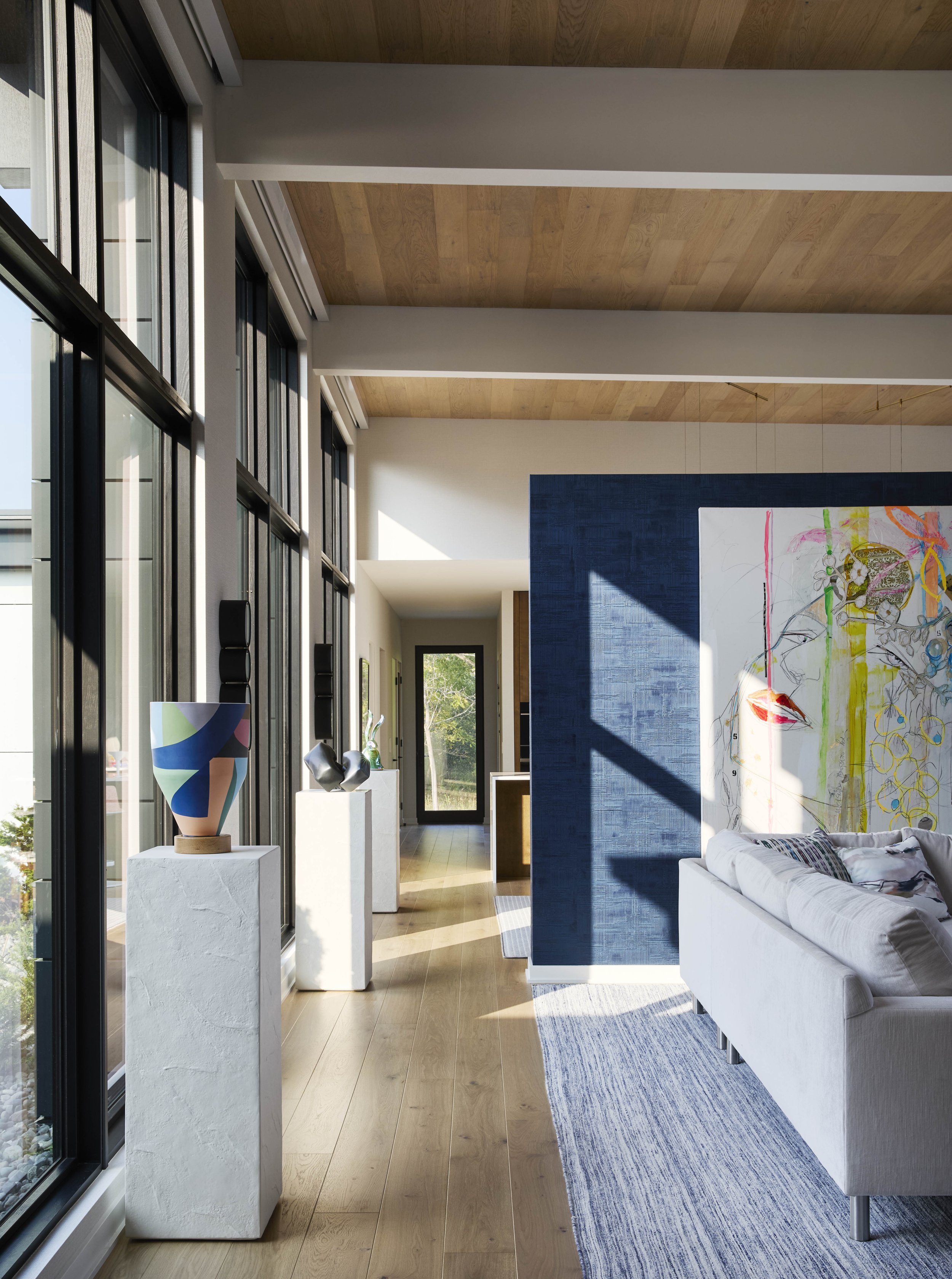 04 - Living Room Hall.jpg