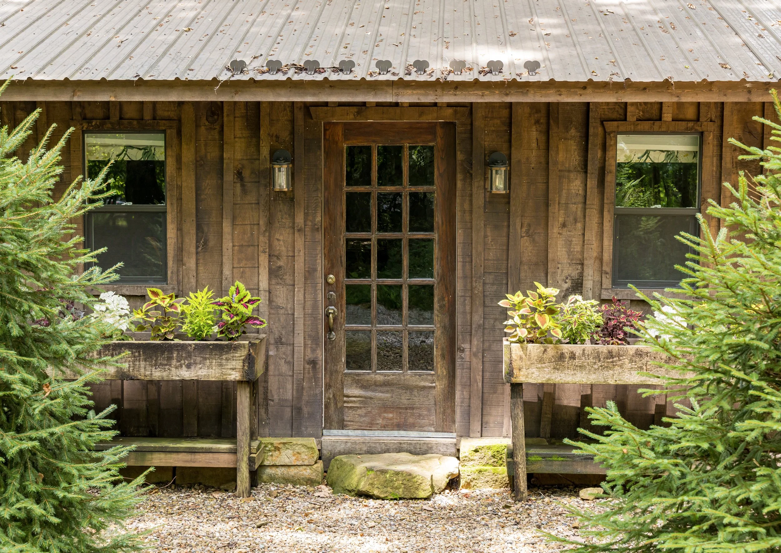 guest-cabin-design-with-flower-boxes.jpg