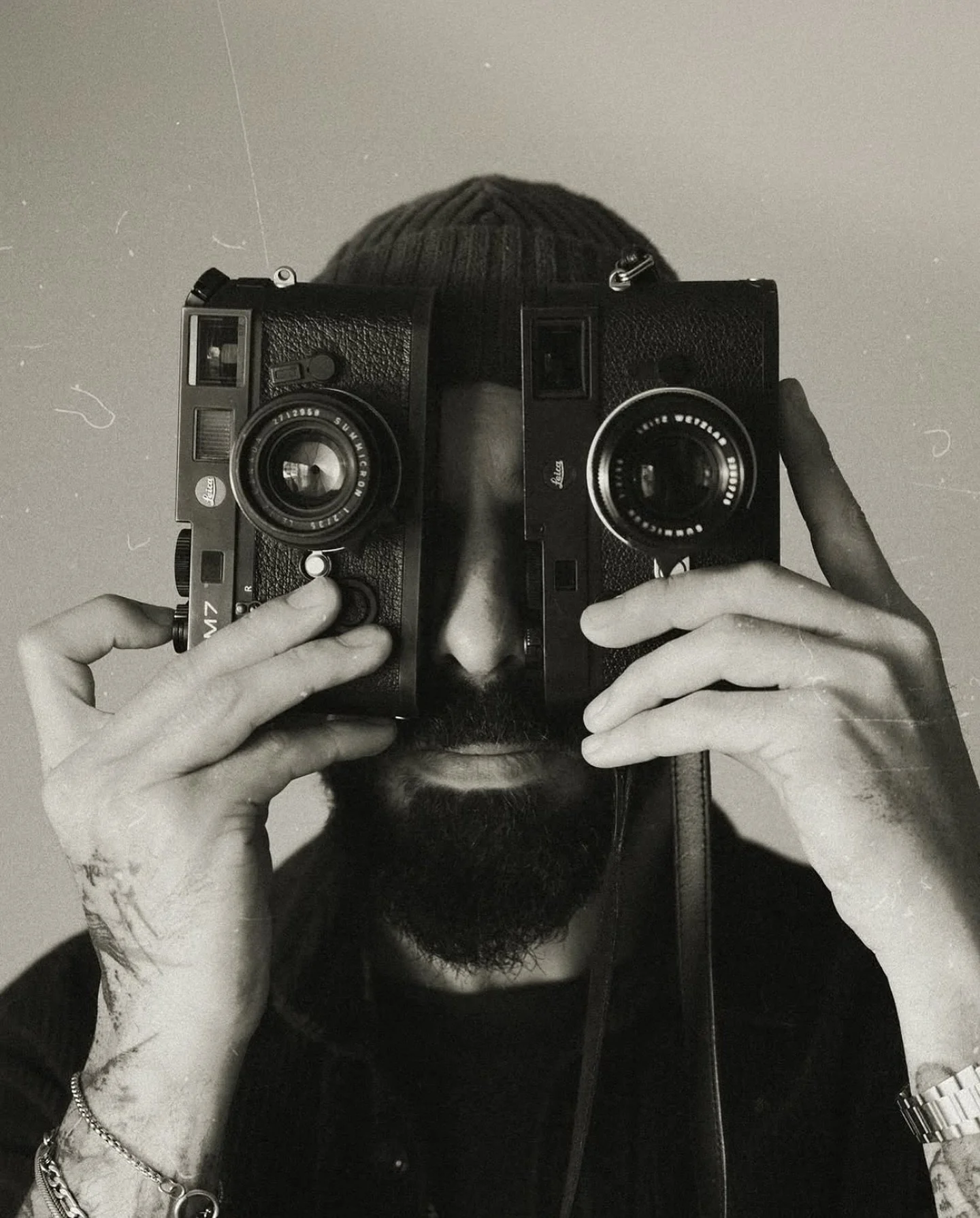 All eyes on Monday vibes #leica100faces

@afonsocastella 

#leica #leicahunter #leicacamera