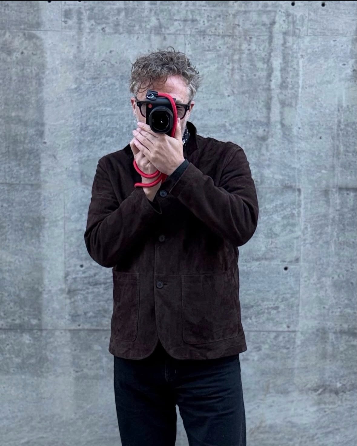 Friday vibes #leica100faces 
The icon Roland-Philippe Kretzschmar 

@theartbystander 

#leica #leicahunter #leicacamera