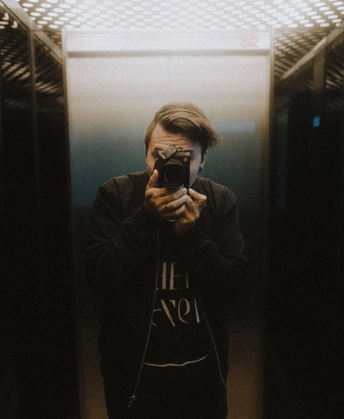 Catching Friday vibes with the Leica Q3
@alexradsby @benn.kobra

Curated by @mrgrailhunter

#leicahunter #Leica #leicacamera