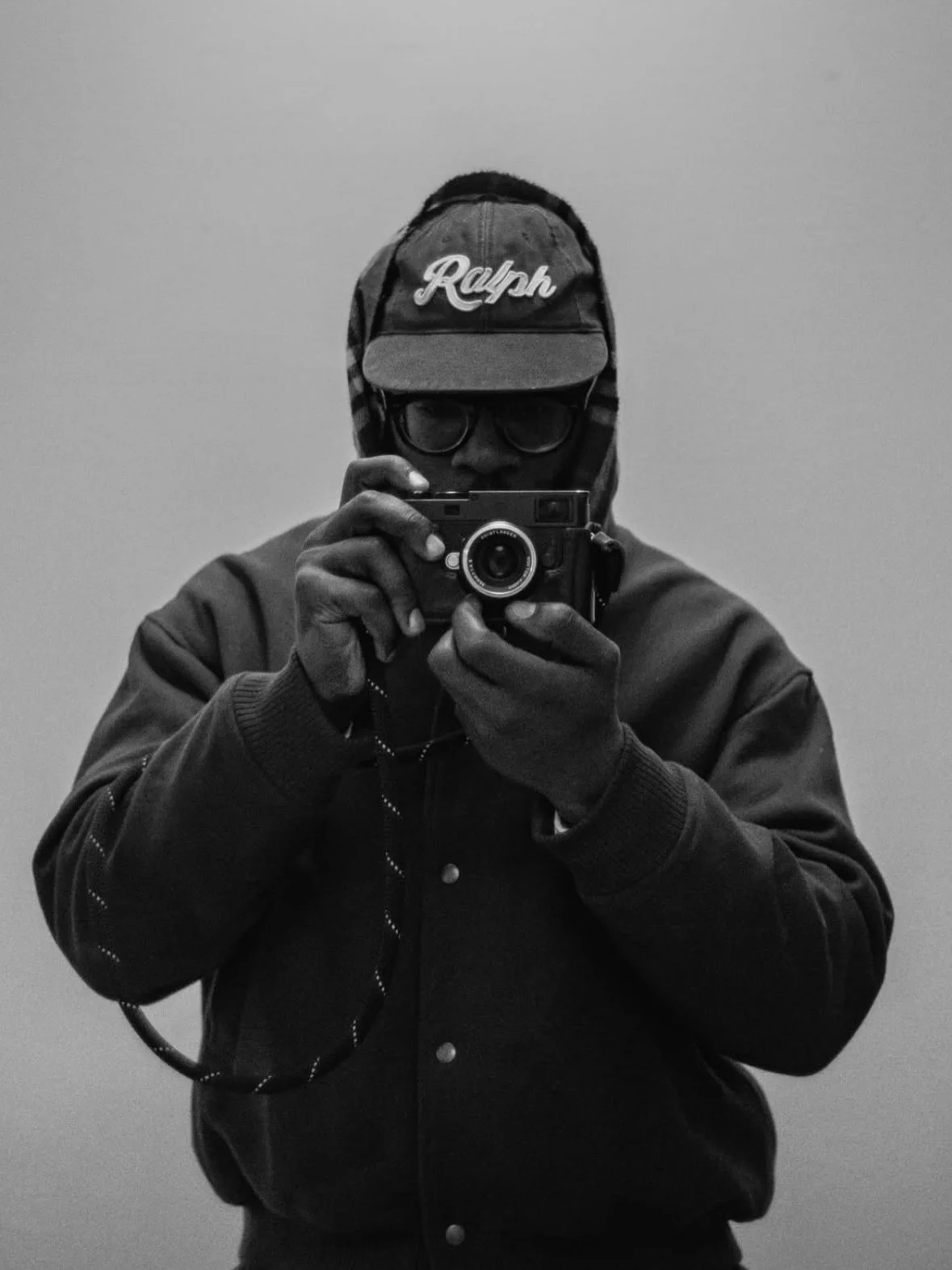 Behind the lens paulbinam

Curated by @mrgrailhunter

#leicahunter #Leica #leicacamera