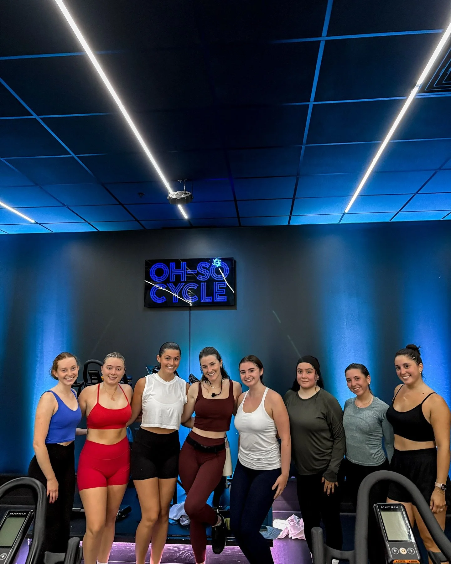 ✨You get the best of both worlds✨
We went from blonde wig to wrecking ball energy &mdash; a full-on pop star showdown on the bikes 🎤💫

#OhSoCycle #NewarkDE #SpinClass #HannahMontana #MileyCyrus