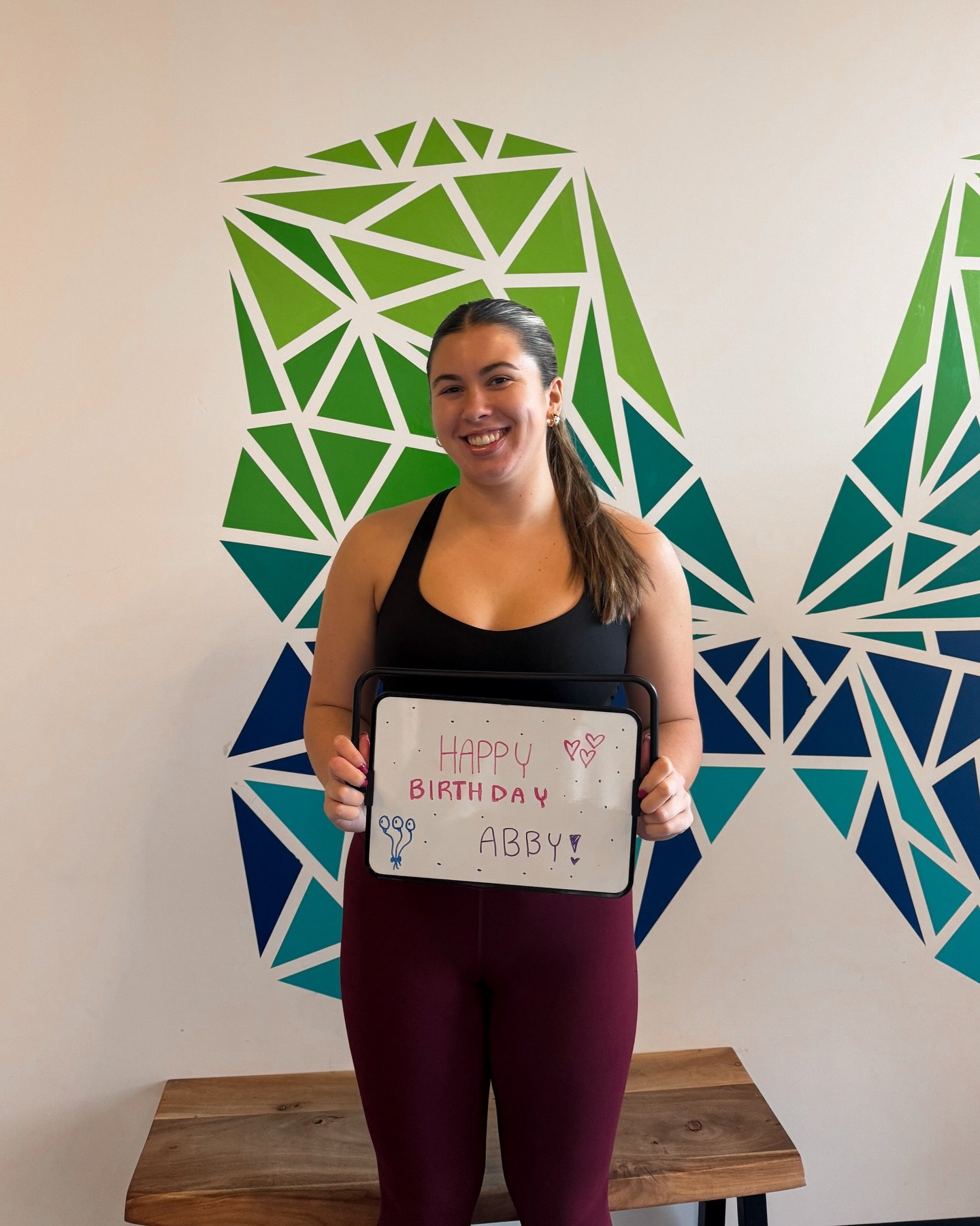 Celebrating Abby 🎉💜

Nothing better than spending your birthday at Oh-So Cycle - showing up, putting in the work, and smiling the whole way through.

We loved getting to celebrate you on the bike 🥳🚲

#OhSoCycle #BirthdayRide #CycleCommunity #Cele
