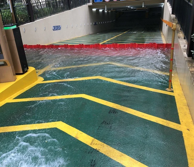 Überflutungsbarriere Parkhaus.jpg