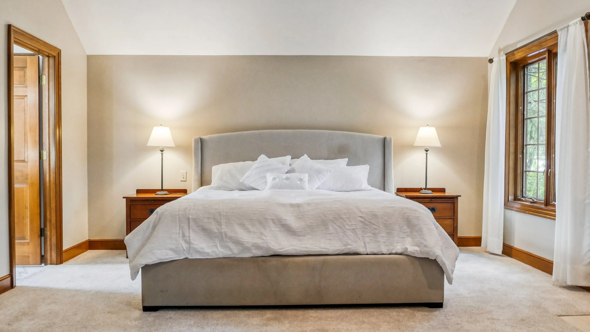Master Bedroom 1.jpg