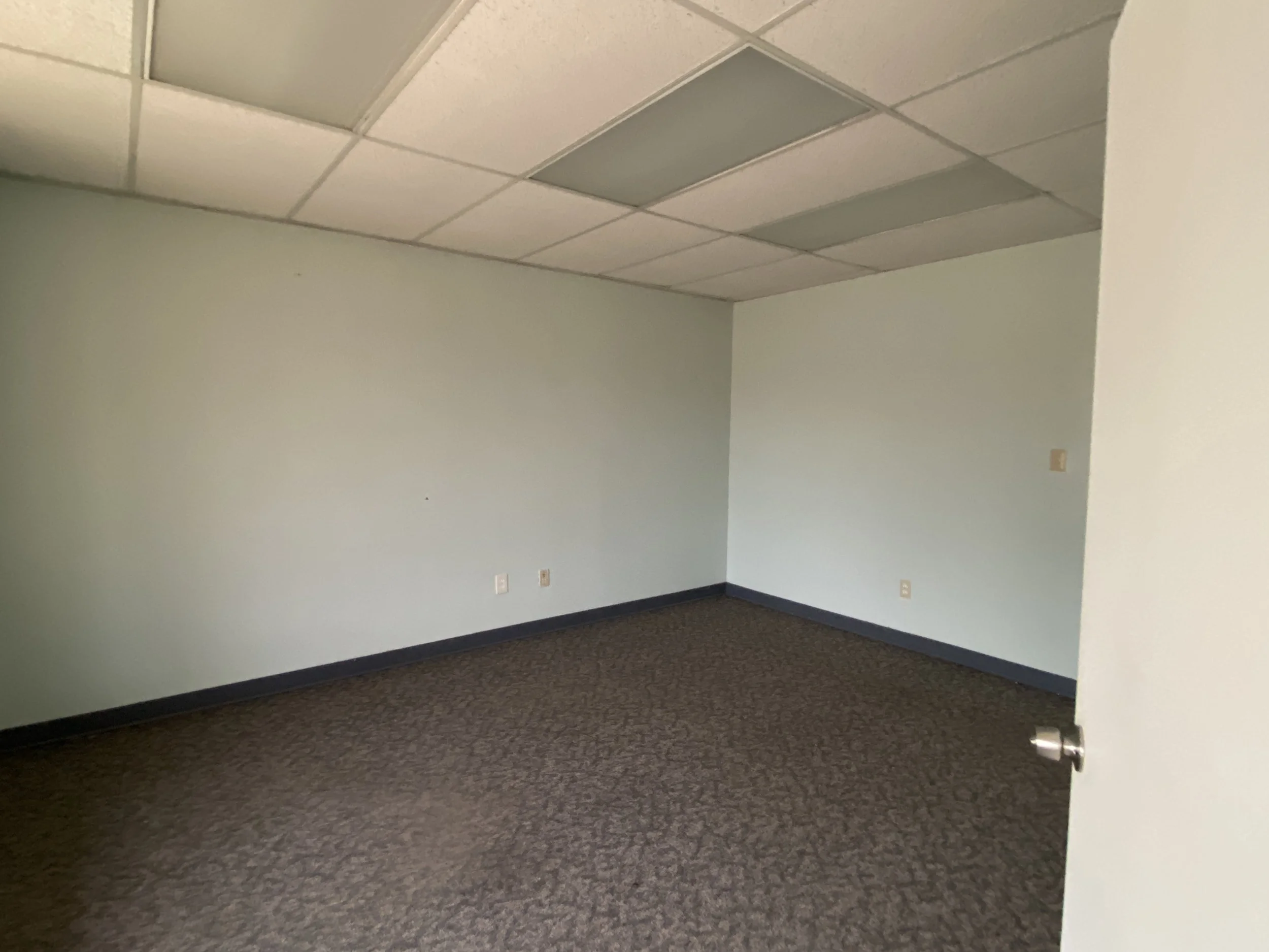 4 Office.JPG