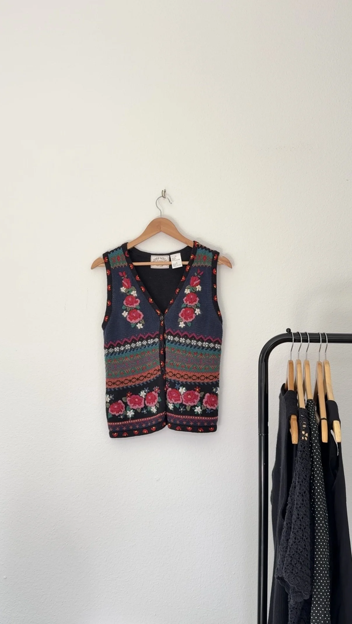 The Rose Knit Button Vest (S)