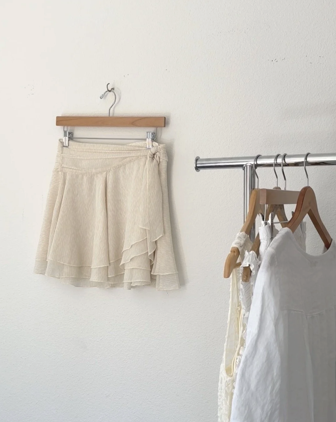 The Aerie Flow Mini Skirt (M)