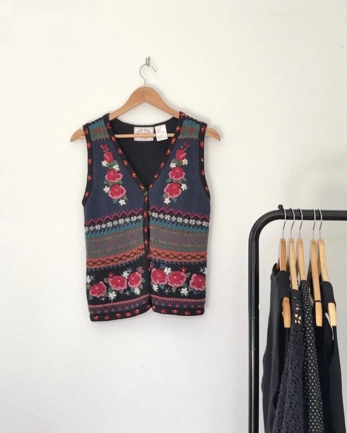 The Rose Knit Button Vest (S)