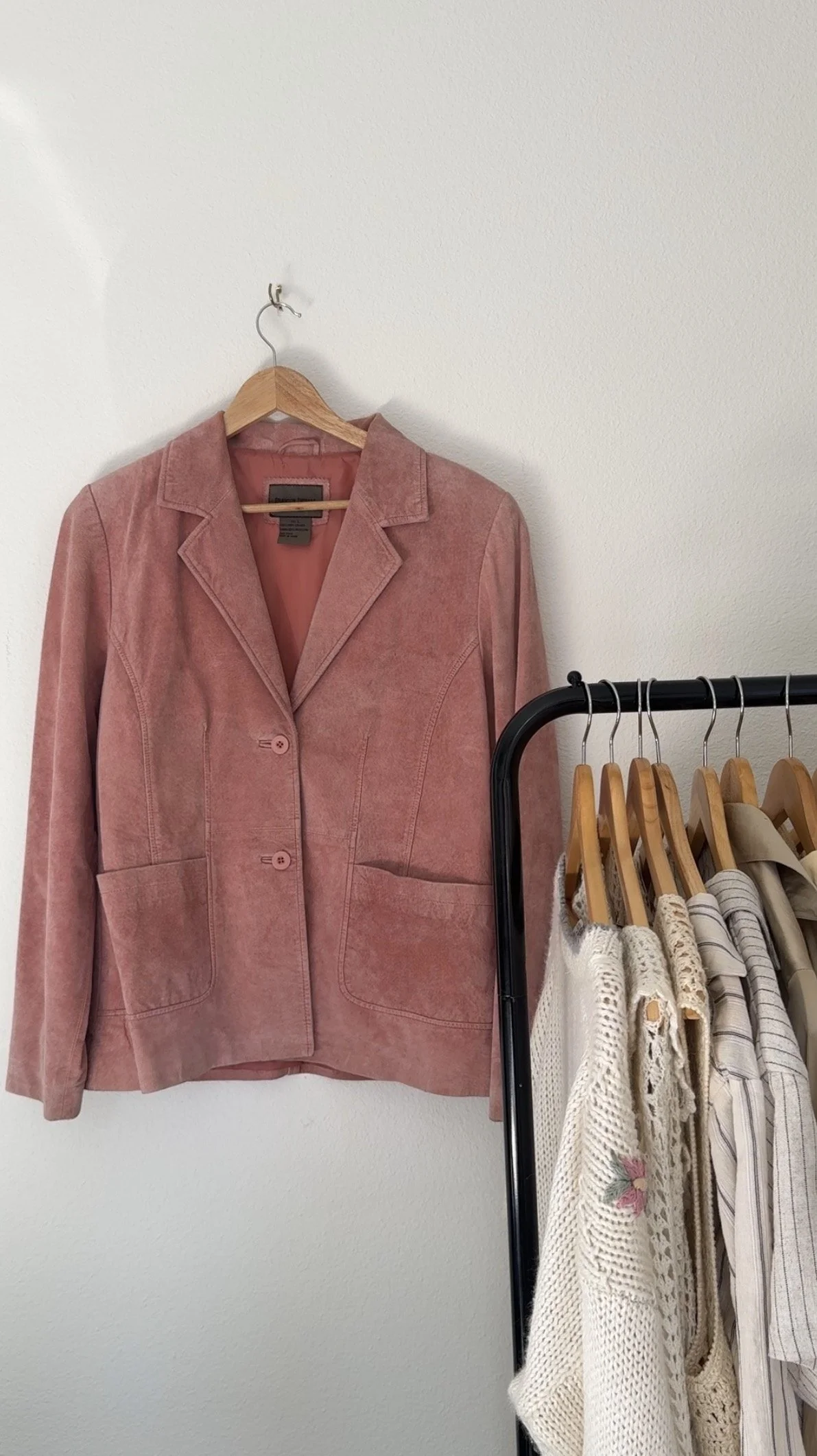 The Vintage Pink Suede Blazer (L)