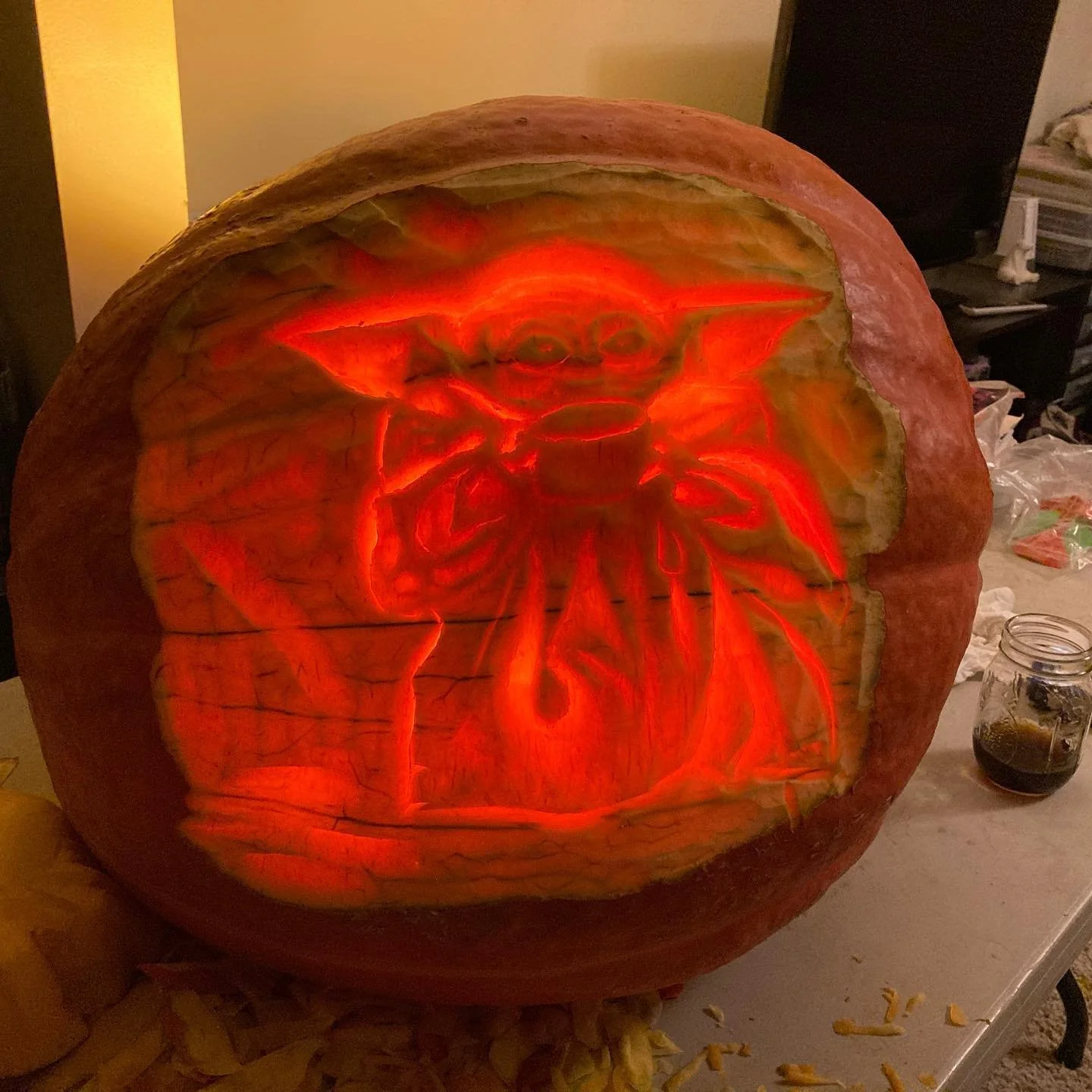Pumpkin_Baby Yoda.jpg