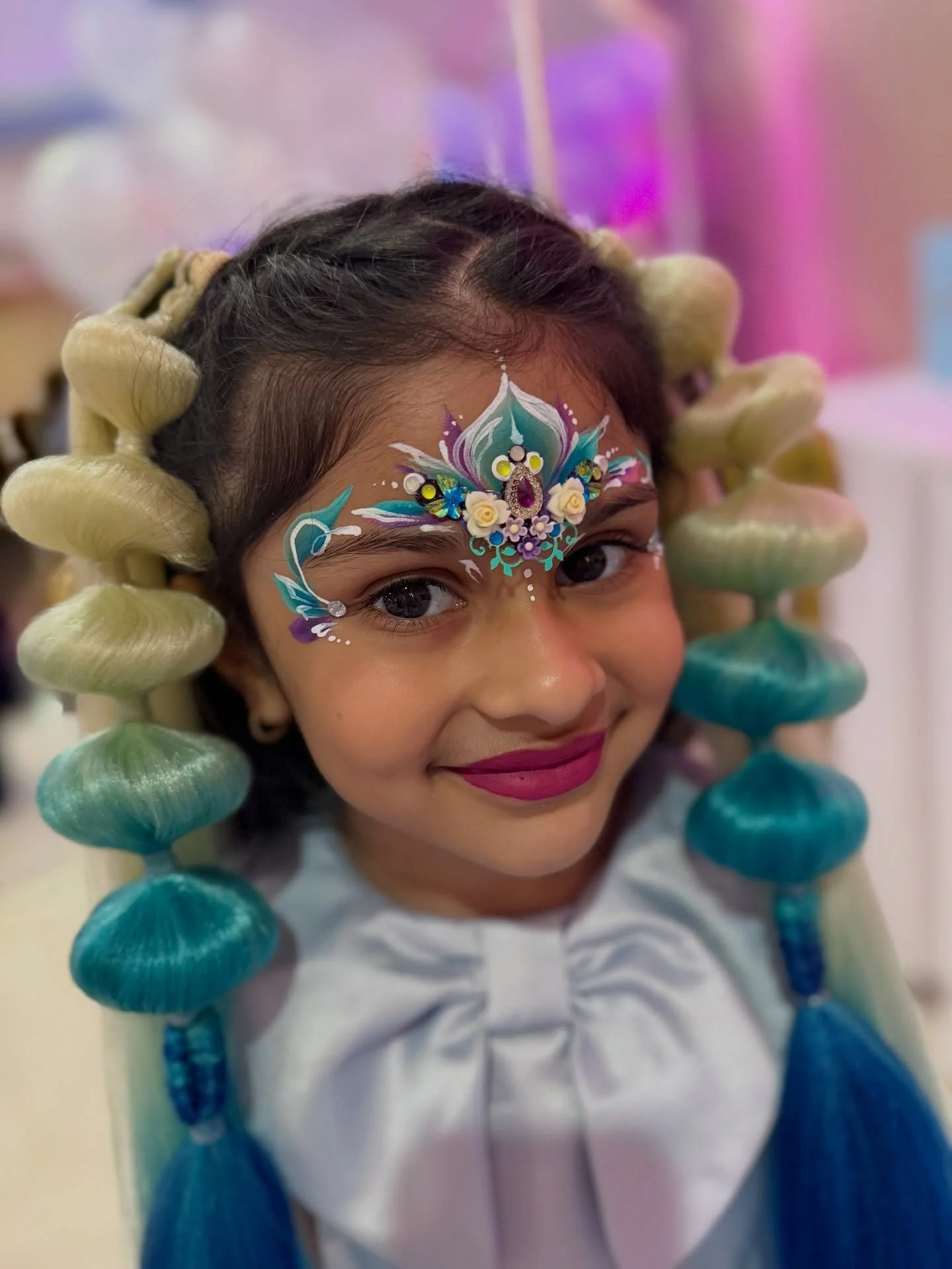 ❄️✨ Beautiful Birthday Girl Alert! ✨❄️
What an amazing Frozen-themed party today! 💙💫
So much sparkle, laughter, and magic all around &mdash; Elsa would definitely approve! 👑☃️

Thank you, Maira, for having me and letting me be part of this magical