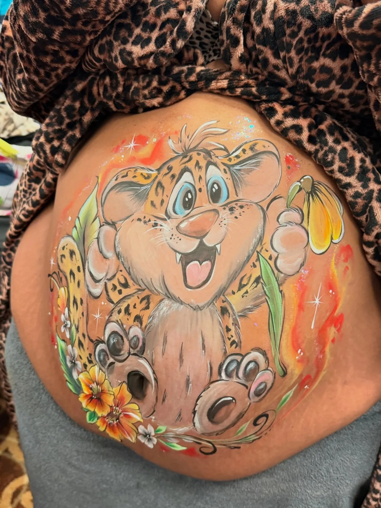 Maternity belly painting 💗
#facepaint #facepainting #maternity #belly