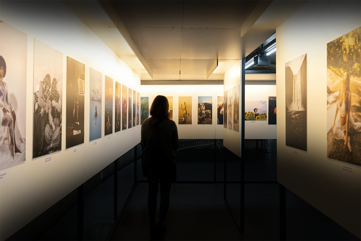 Private Worldwide Viewings (Gold and Platinum) - Gold and Platinum members receive exclusive invitations to private viewings. These intimate occasions, held online or in person around the world, are where select pieces are revealed before any public 