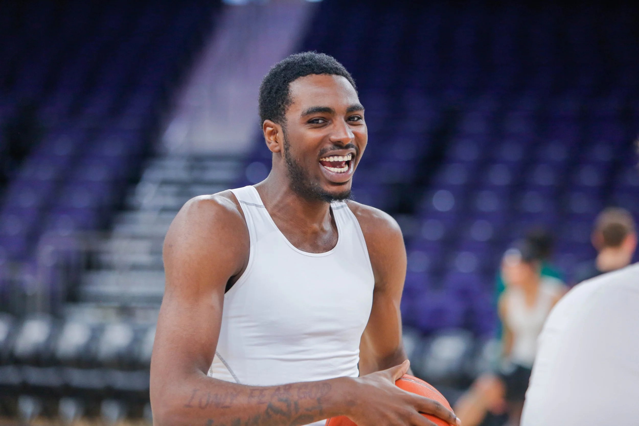 CJONES 231126 MBB vs Mount Olive-10.jpg