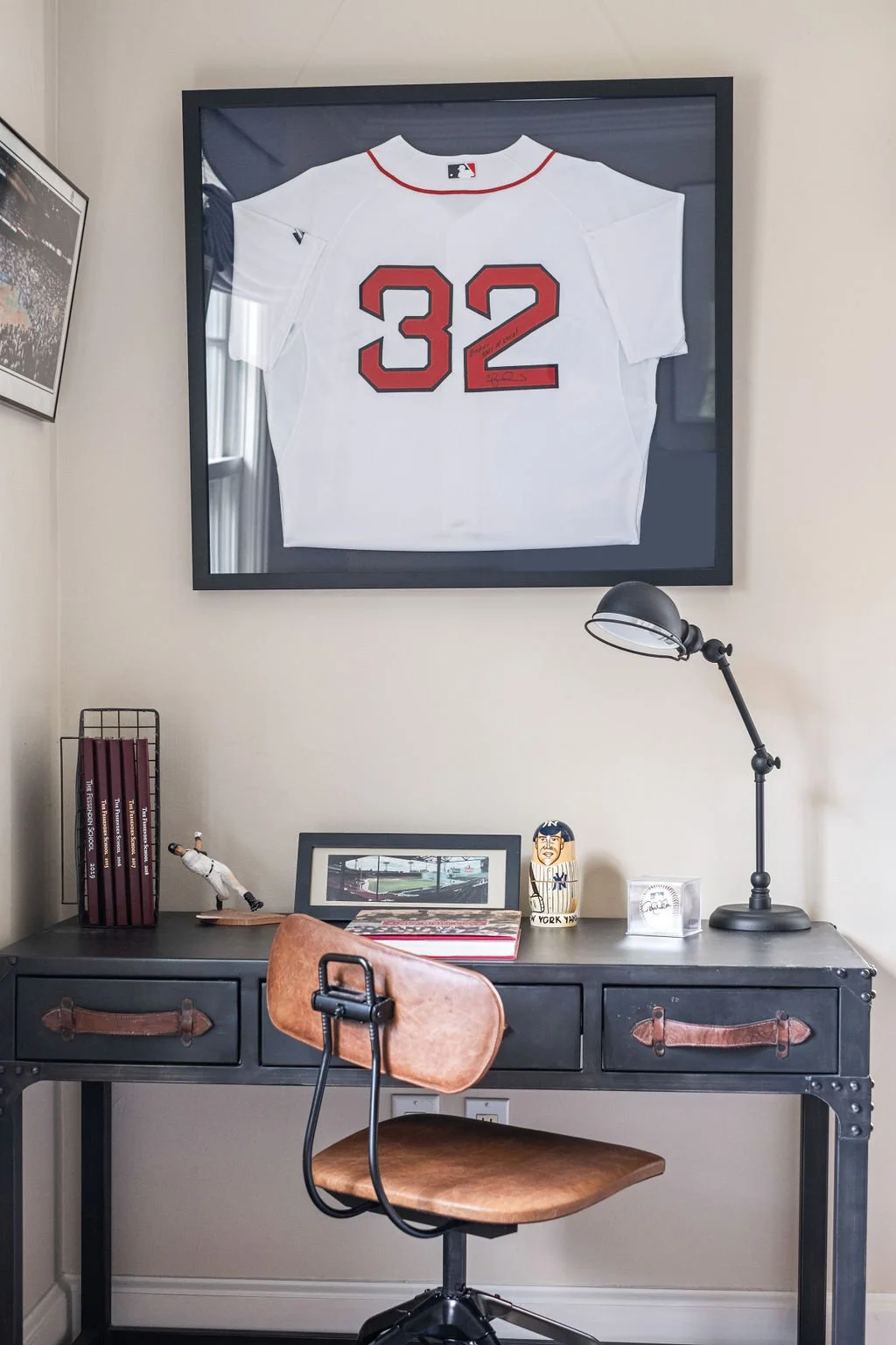 desk.jpg