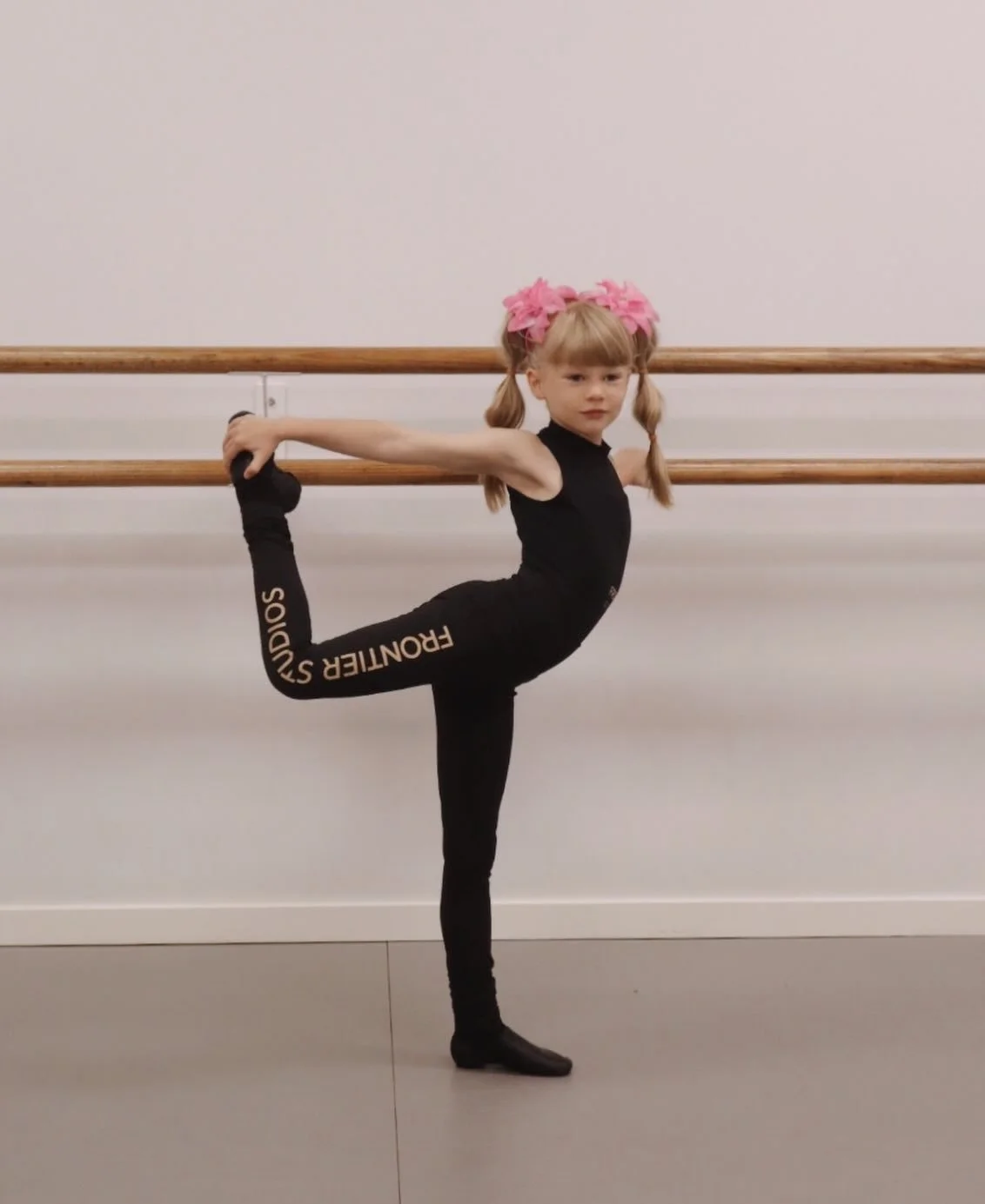 When you have that new dance wear glow ✨💕

#frontierstudios #dance #brisbanedance #brisbanekids #brisbanebayside