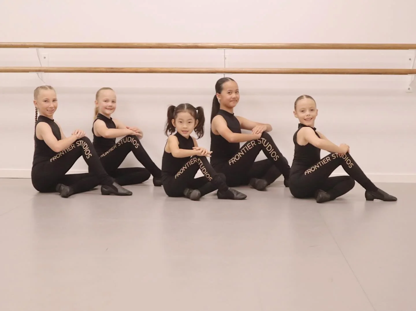 Enrolments are open for Term 2 📣

Spots are limited and classes are filling fast! 

We&rsquo;d love to dance with you 〰️ send us a an email or head to our website to register for a trial class 💌

#frontierstudios #brisbanebayside #brisbanedance #da