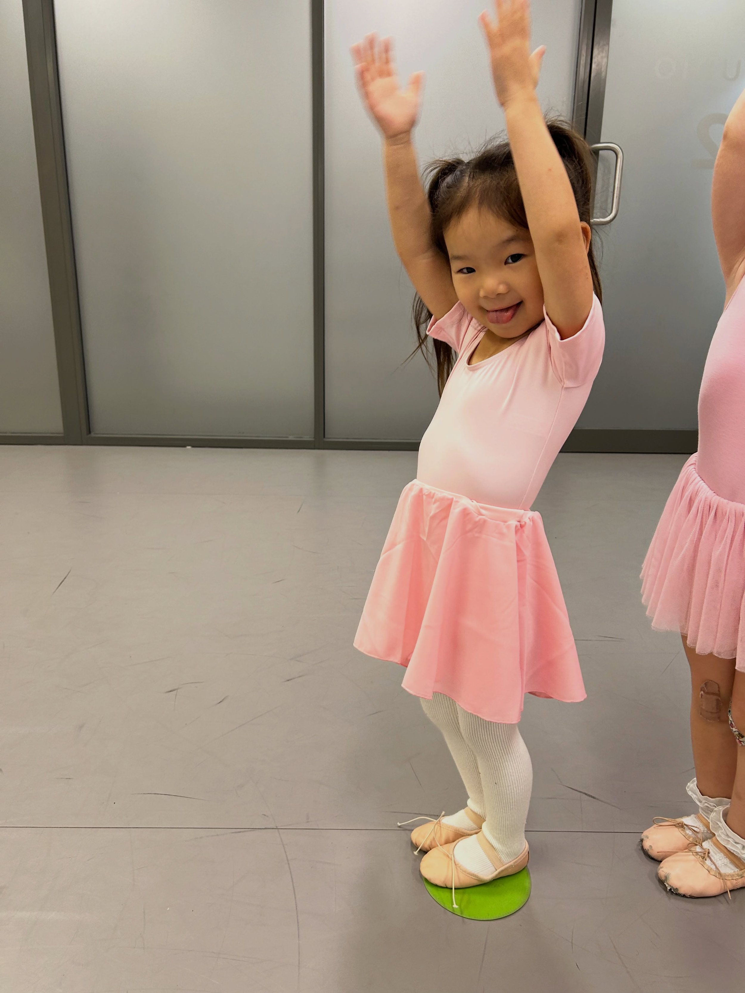 Big smiles, tiny dancers, and lots of magical first moments 💫

At Frontier Studios, our Get Up &amp; Dance Preschool Program is all about building confidence, coordination, and creativity in a fun, nurturing environment. From first twirls to making 
