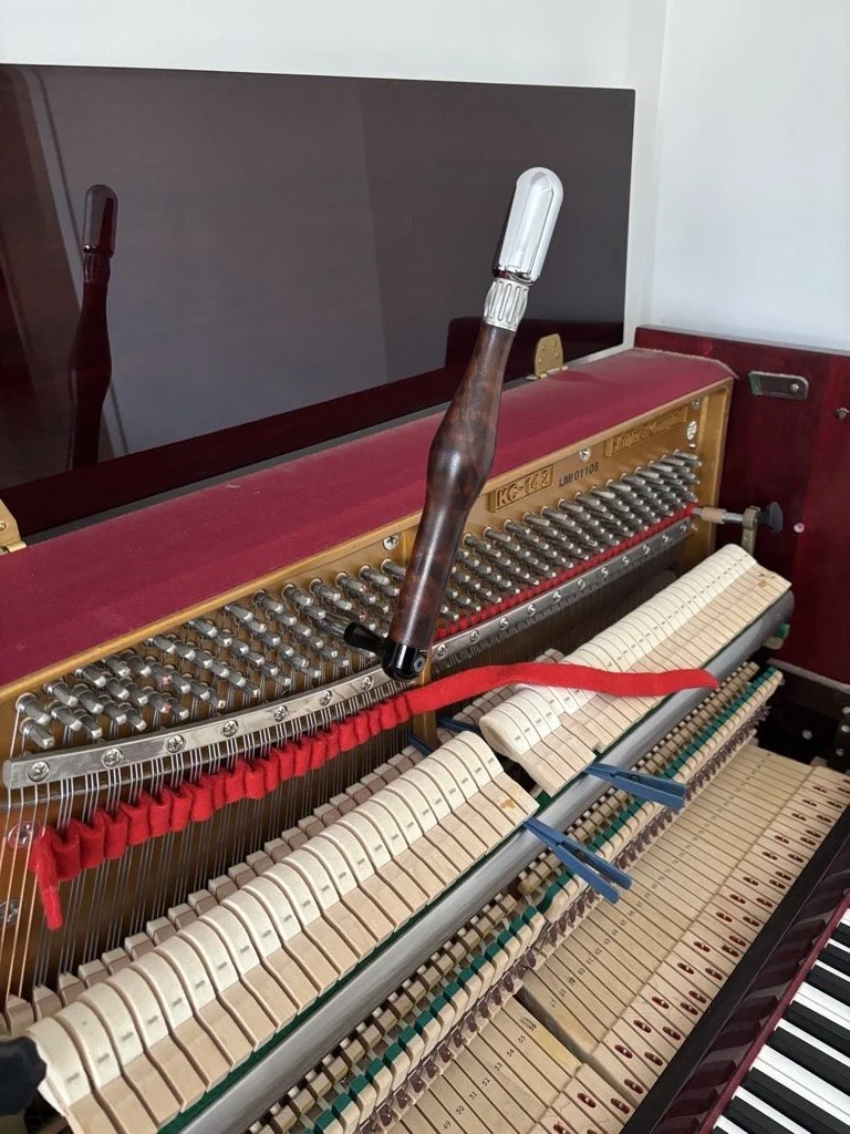 Piano tuning near Glenmore park by professional piano tuner Sydney