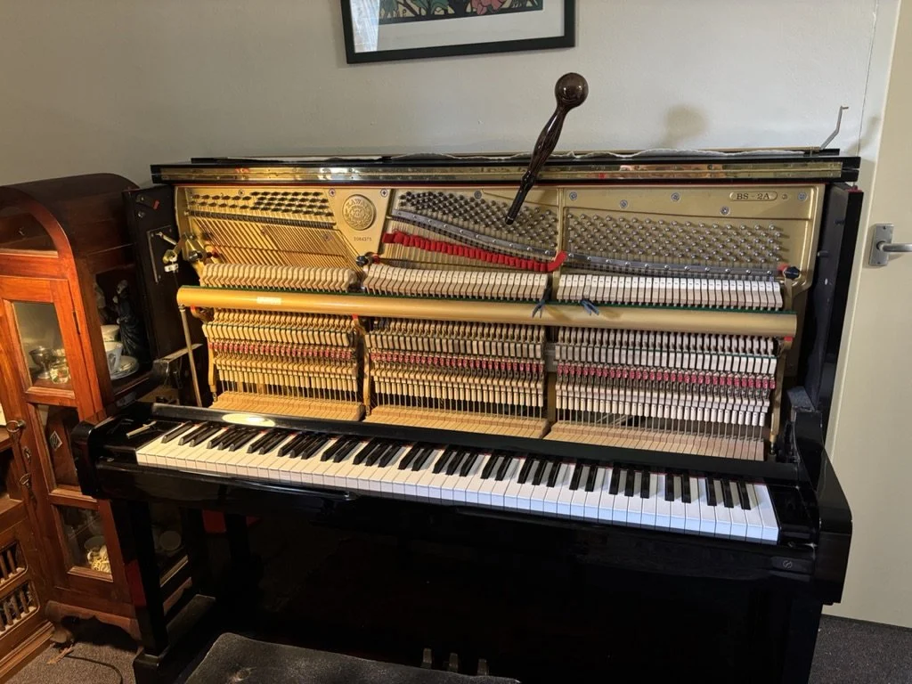 kawai piano tuner thornleigh near sydney tuning upright piano