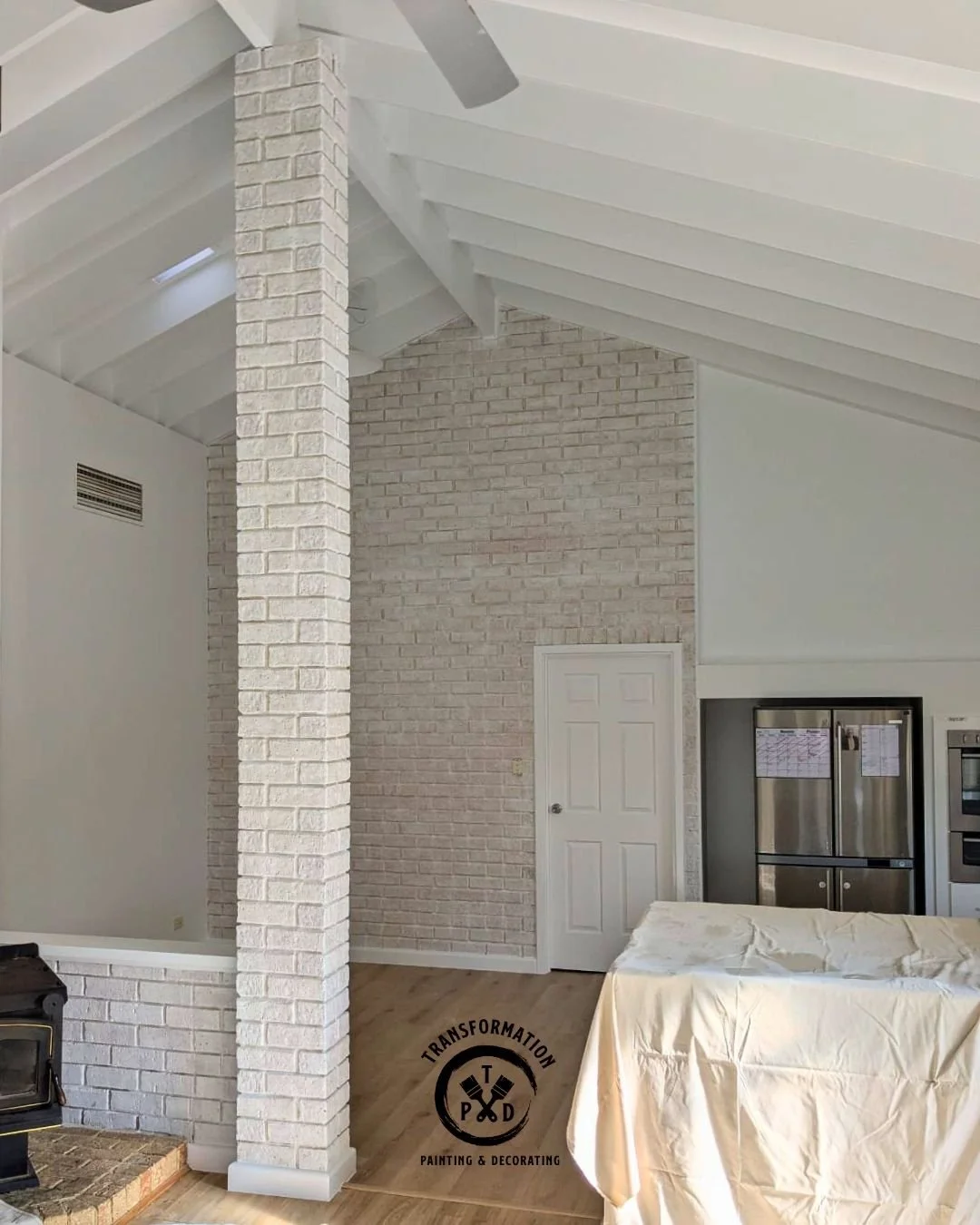 Lime Wash Internal Brick Wall Internal Repaint, Costal Renovation, Beach Home, Brick Painter