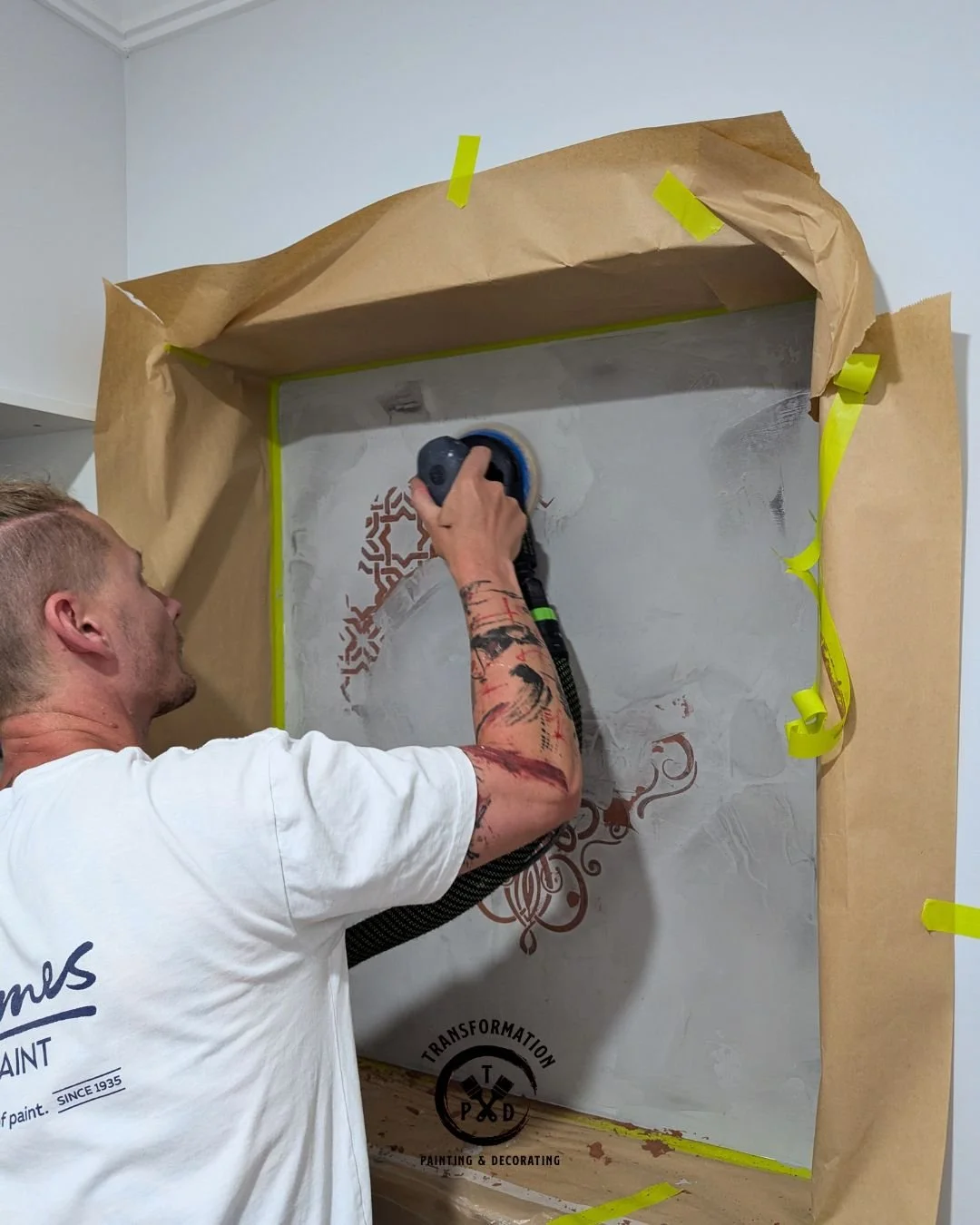 Microcement & Liquid Metal - Close Up  Christian.jpg