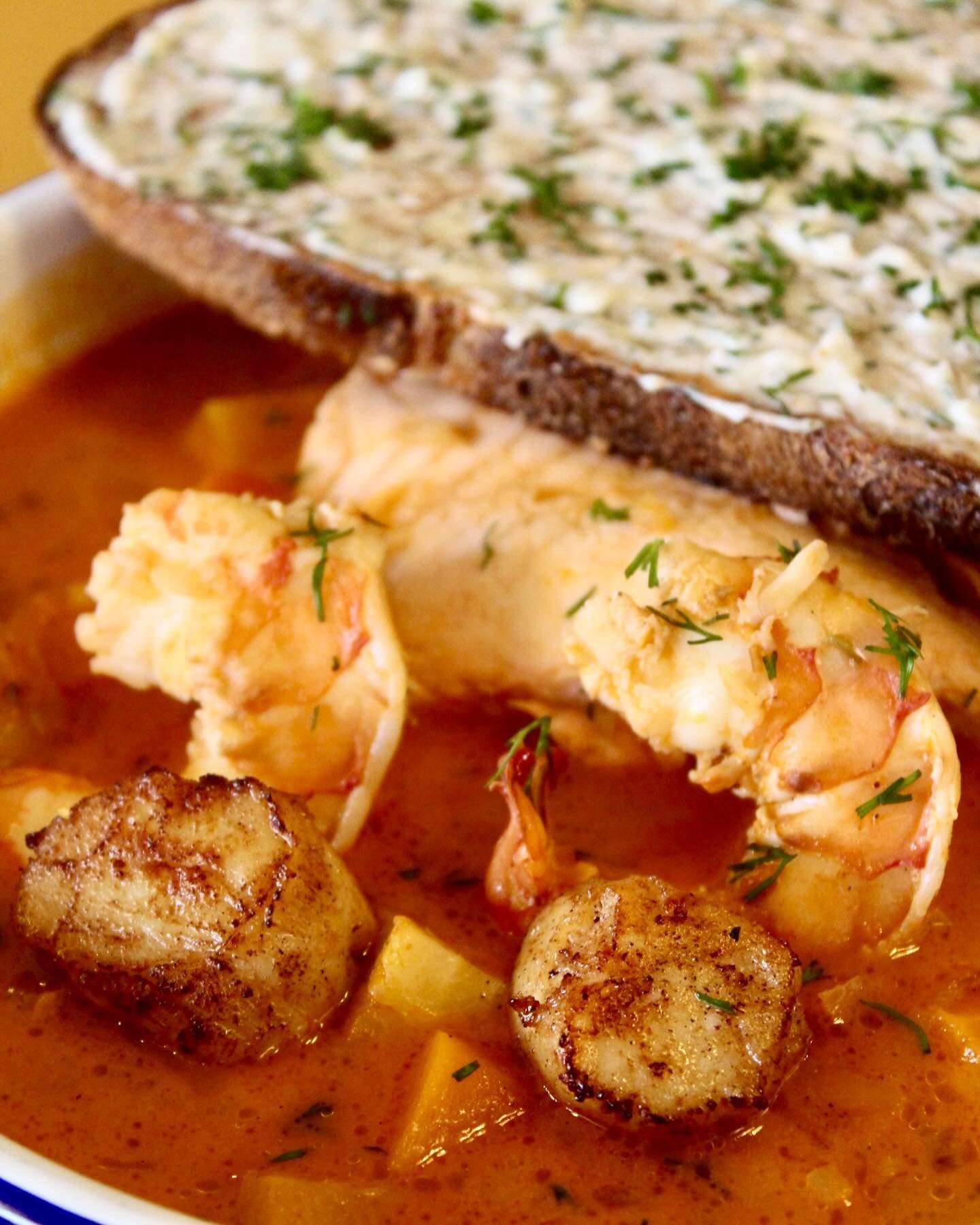 New dish Alert! Swedish style fish soup, with salmon, scallops and prawns served with homemade aioli on toast 🐟is a must try 😋