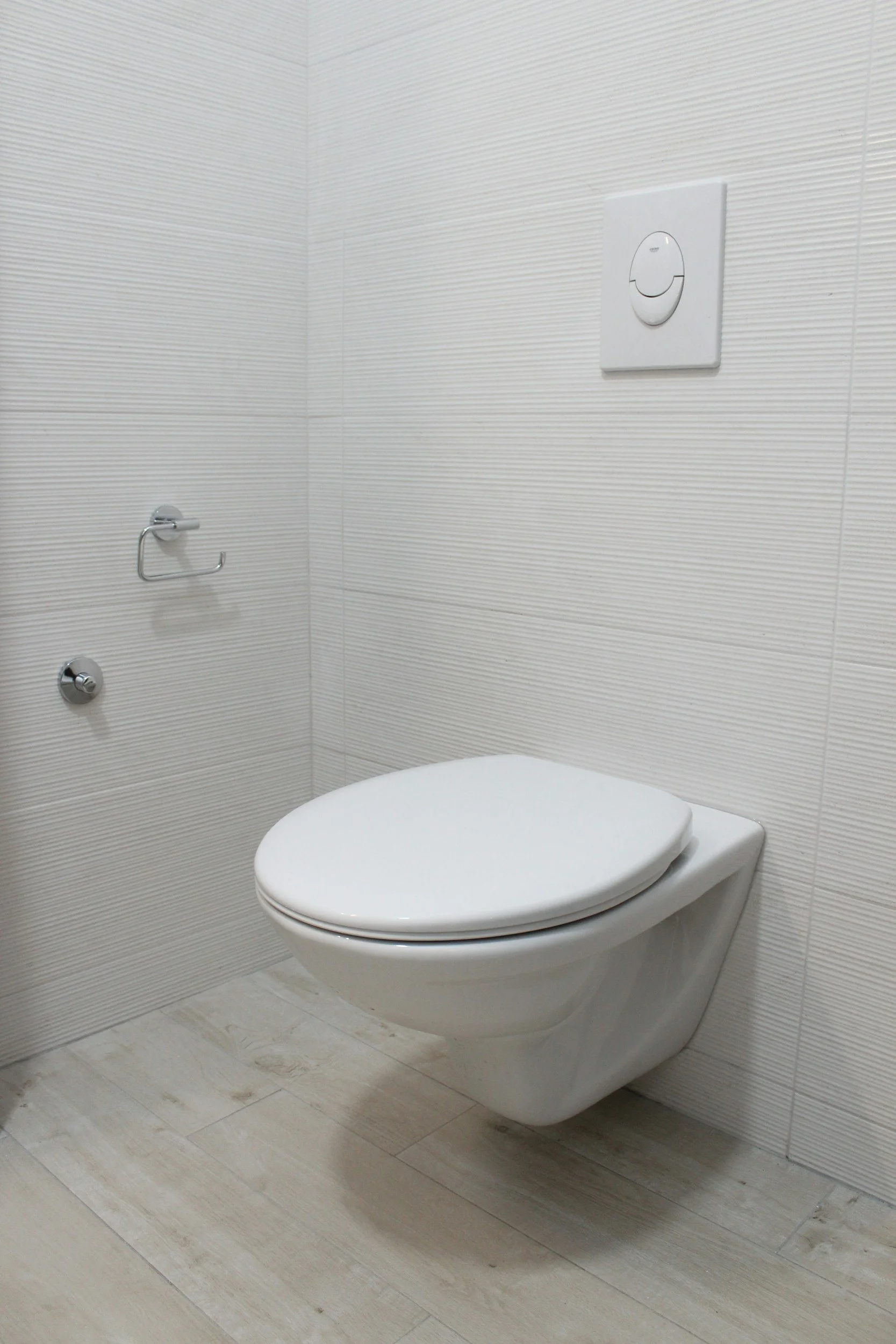 Quel est le prix pour installer des toilettes à Lille ? Guide complet des tarifs 2026