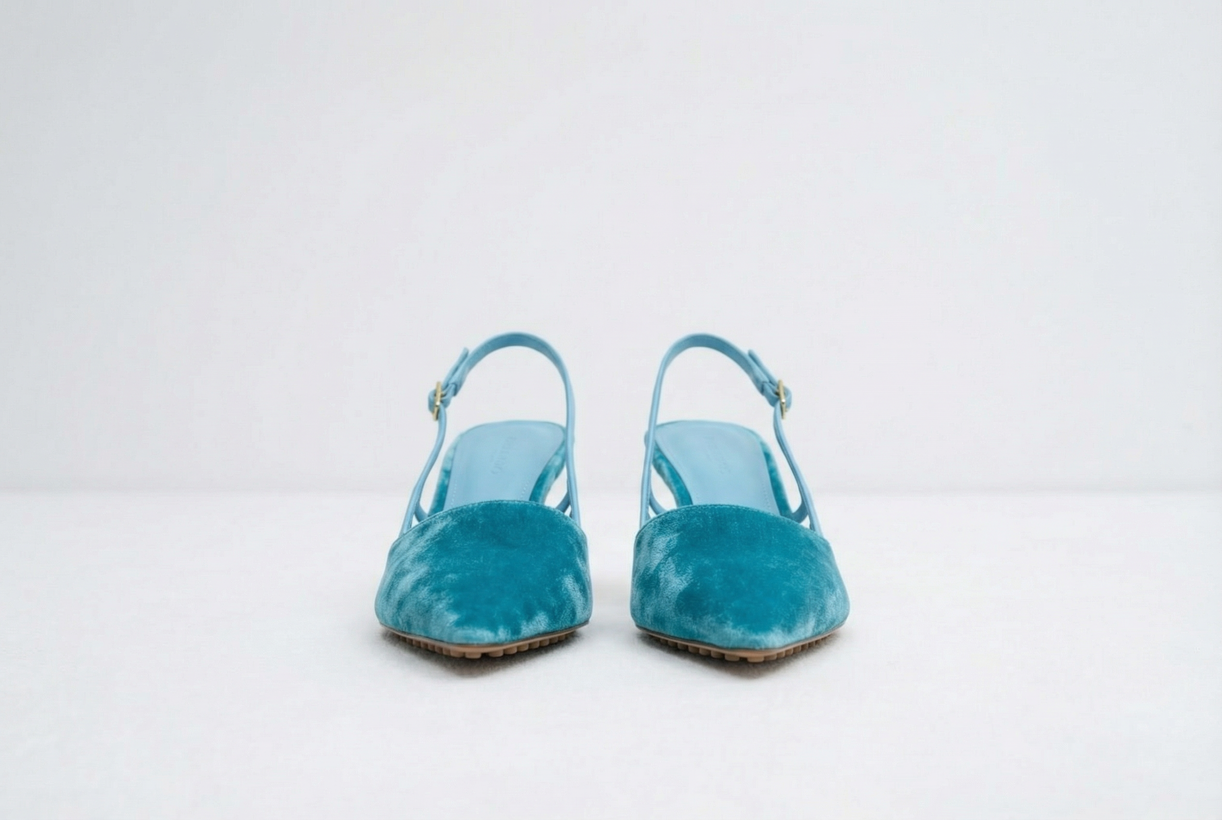 Elle Turquoise 9.png