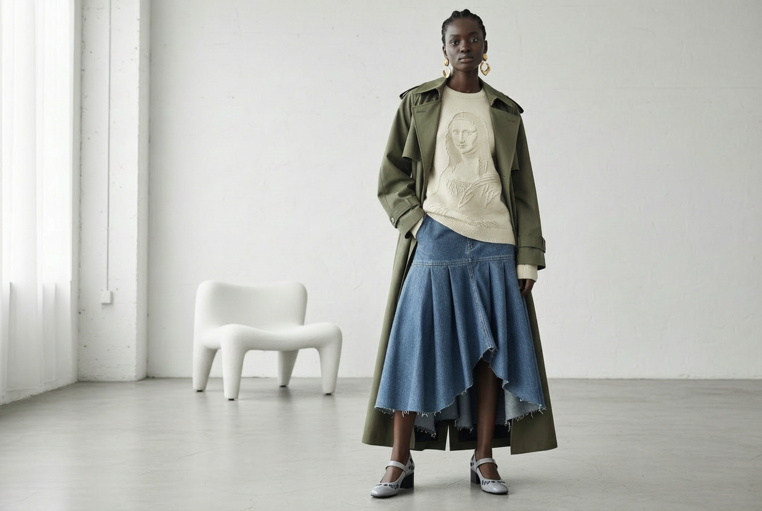 JOJO GREY WITH NAVY GROMETTE HOLES 1 Mona Lisa.png