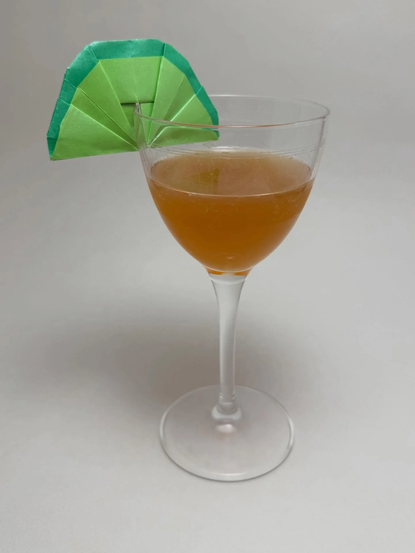 Citrus Garnish, designed by me (Matt LaBoone)
6&rdquo; duo Kami (4&rdquo; for the one sided versions)

Last night I worked at a private event live-folding origami garnishes for cocktails alongside the bartender. I thought this would be a fun challeng