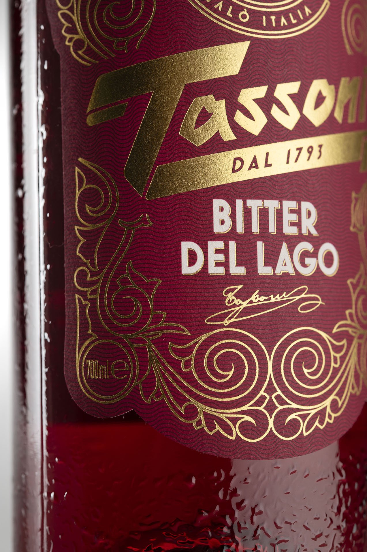 Tassoni-Bitter-70cl_dettaglio-02.jpg