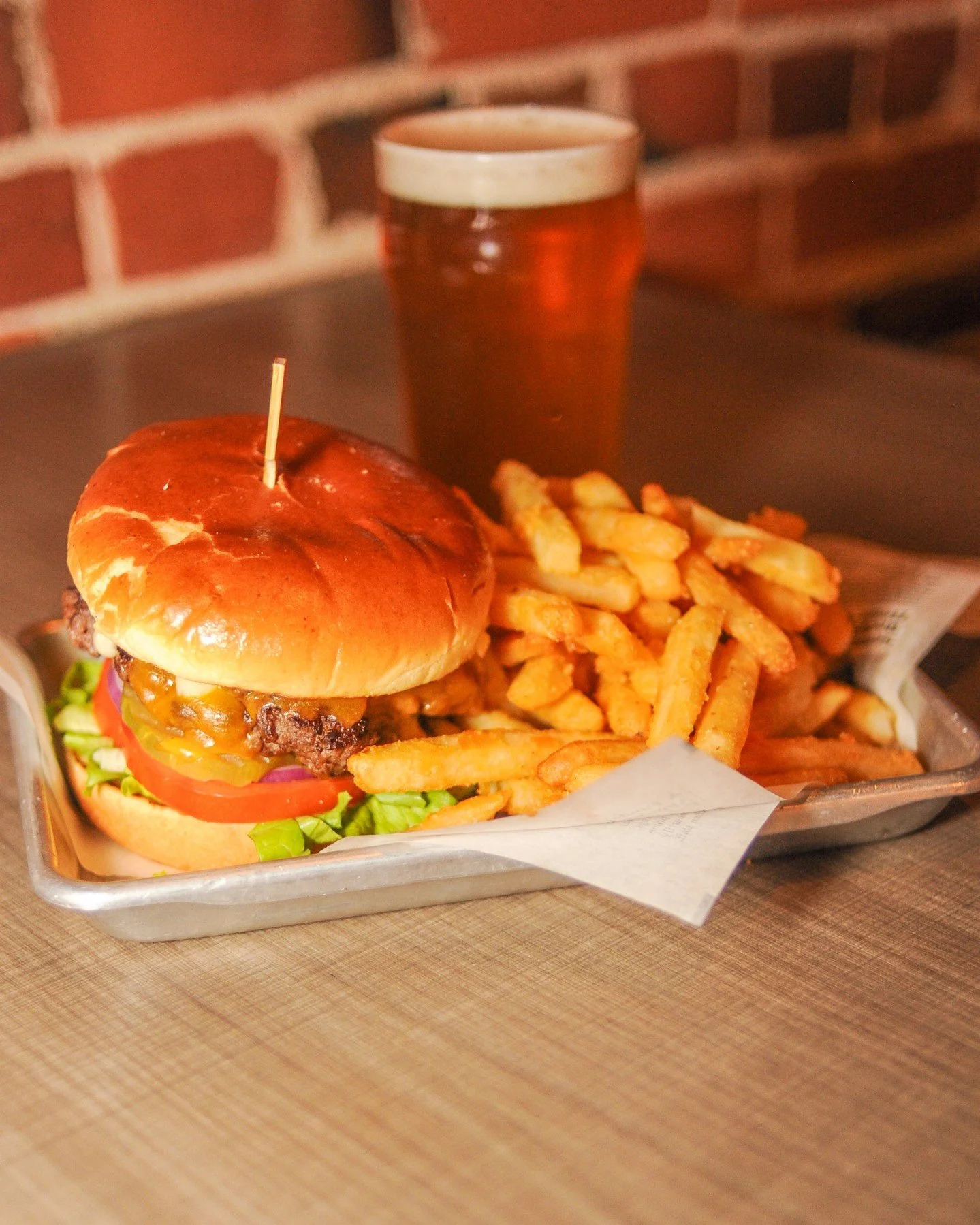 It&rsquo;s Pint, Flight &amp; Burger Night!⁠
⁠
Every Thursday, score a Powerhouse Burger with your choice of pint or flight for just $15! 🍔🍻