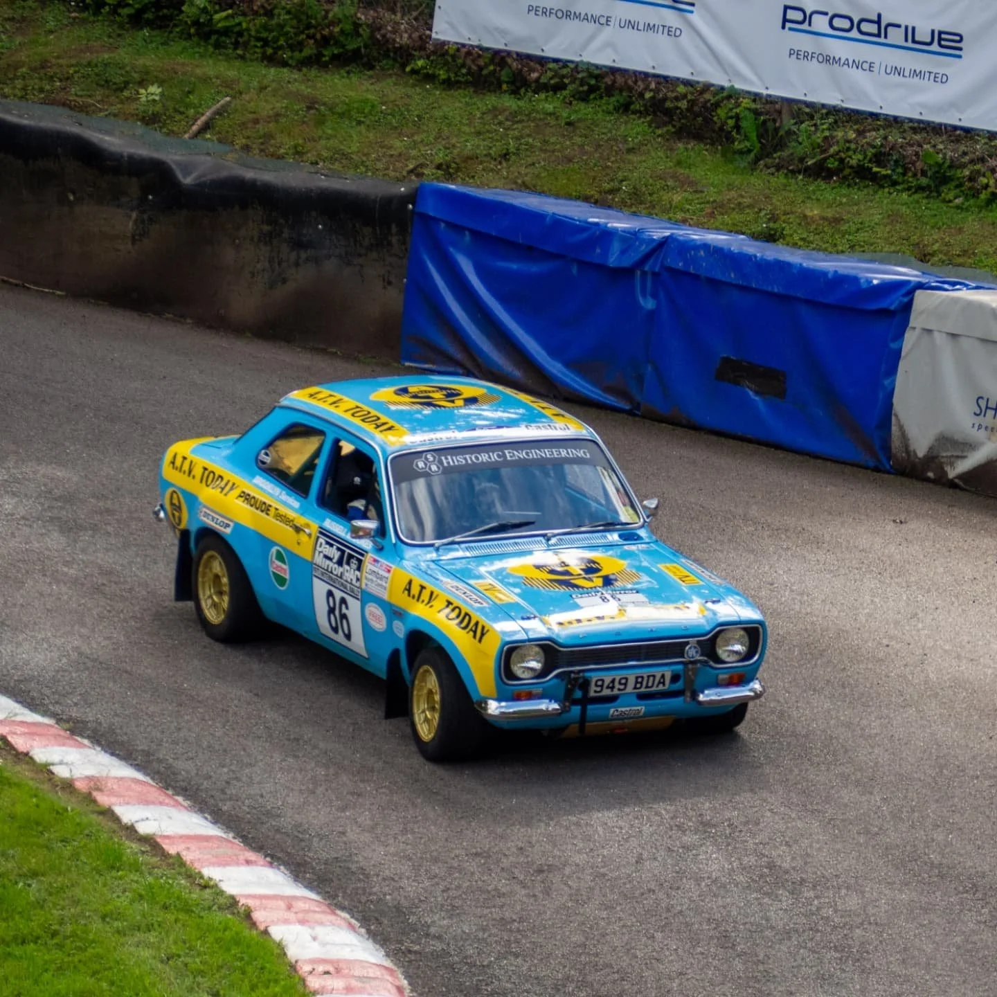Shelsley Walsh pt8
-
📷 Olympus OM-D EM10 MKII 
-
#ford #fordescortmk2 #fordescortmk1 #mini #lotuscortinamk1 #lotuscortina #triumph #mgb #mgbgt #shelsleywalsh #shelsleywalshhillclimb #motorsport #motorsportphotography #olympus #olympusphotography